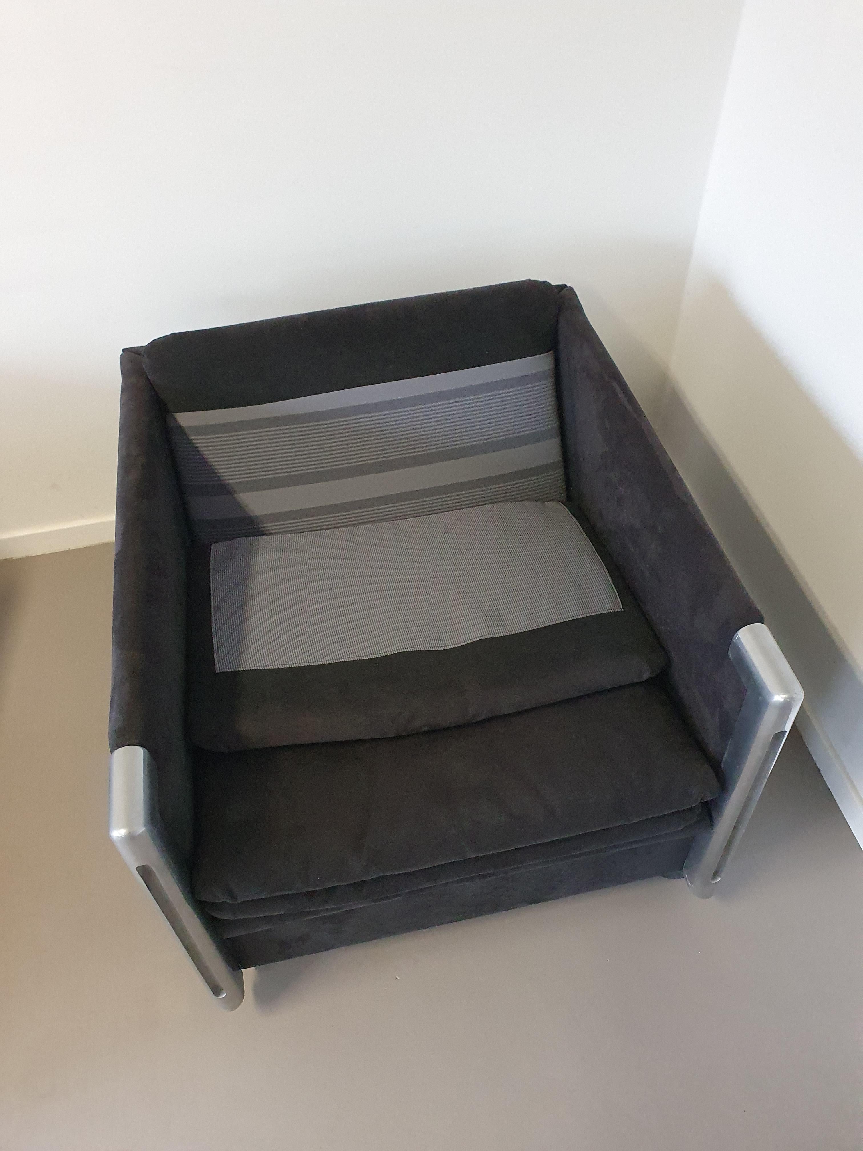 Néerlandais 2 x fauteuil (sz20) 1 x canapé (bz20) modèle Sandwich. Design de Claire Bataille  en vente