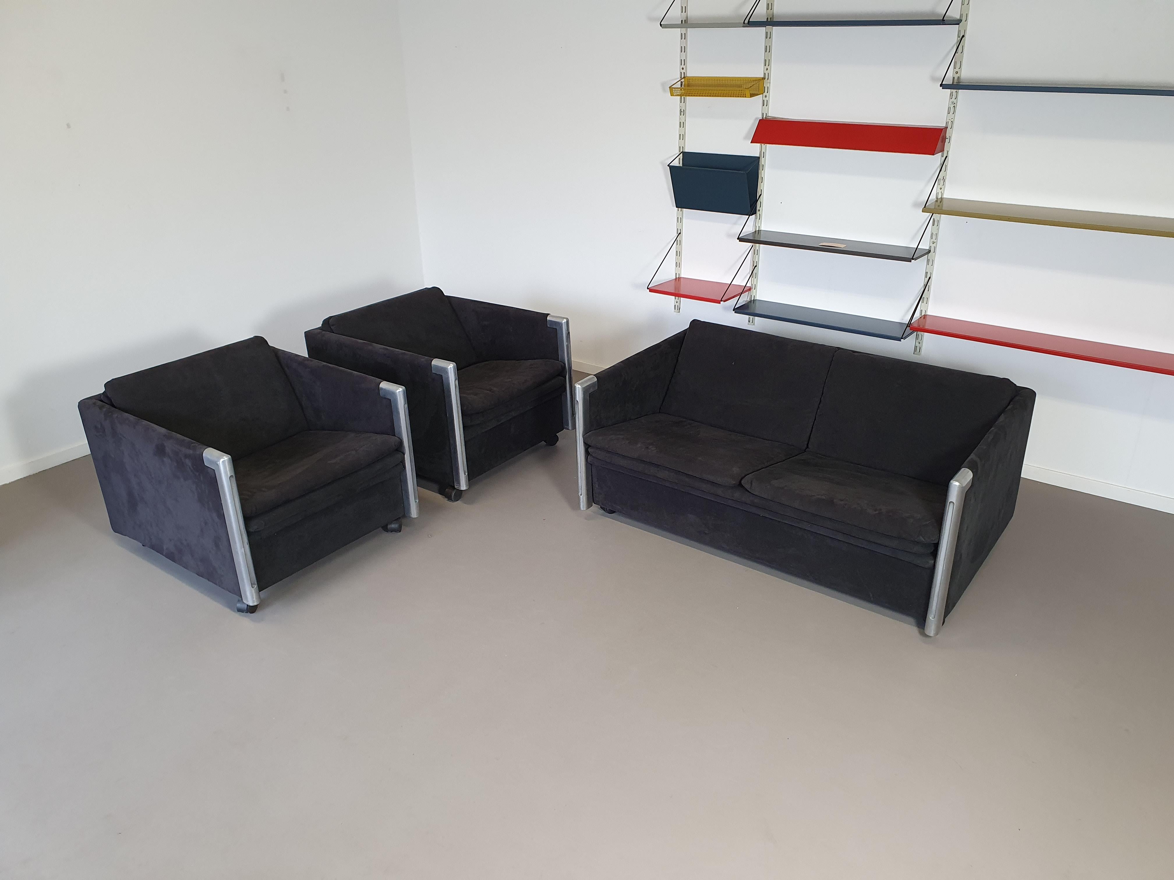 2 x fauteuil (sz20) 1 x canapé (bz20) modèle Sandwich. Design de Claire Bataille  en vente 1