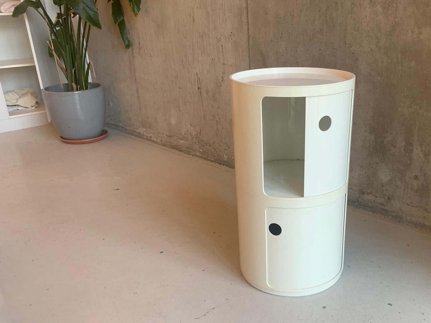 2 x meubles Componibili originaux de Kartell du milieu du siècle 1970 par Anna Castelli Ferri Bon état à London, GB