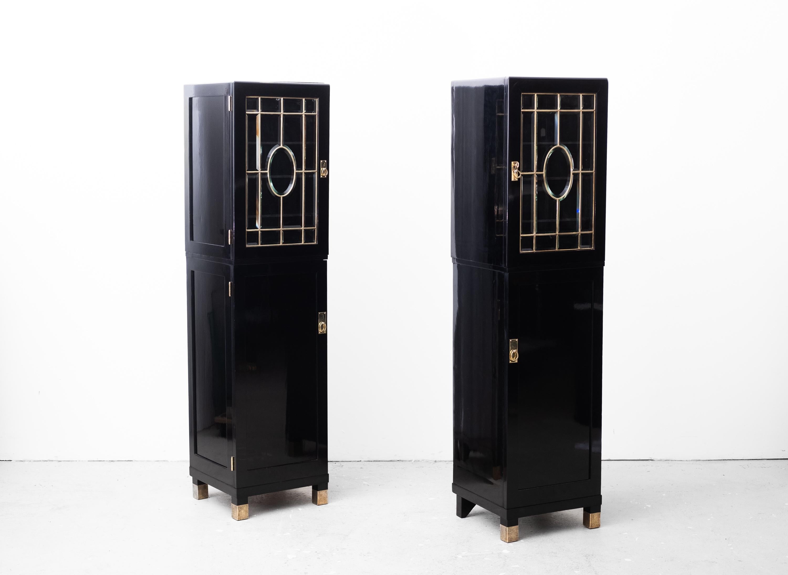 2 x original secessionist pillar cabinet by Sigmund Oppenheim (Vienna ca. 1910) For Sale 12