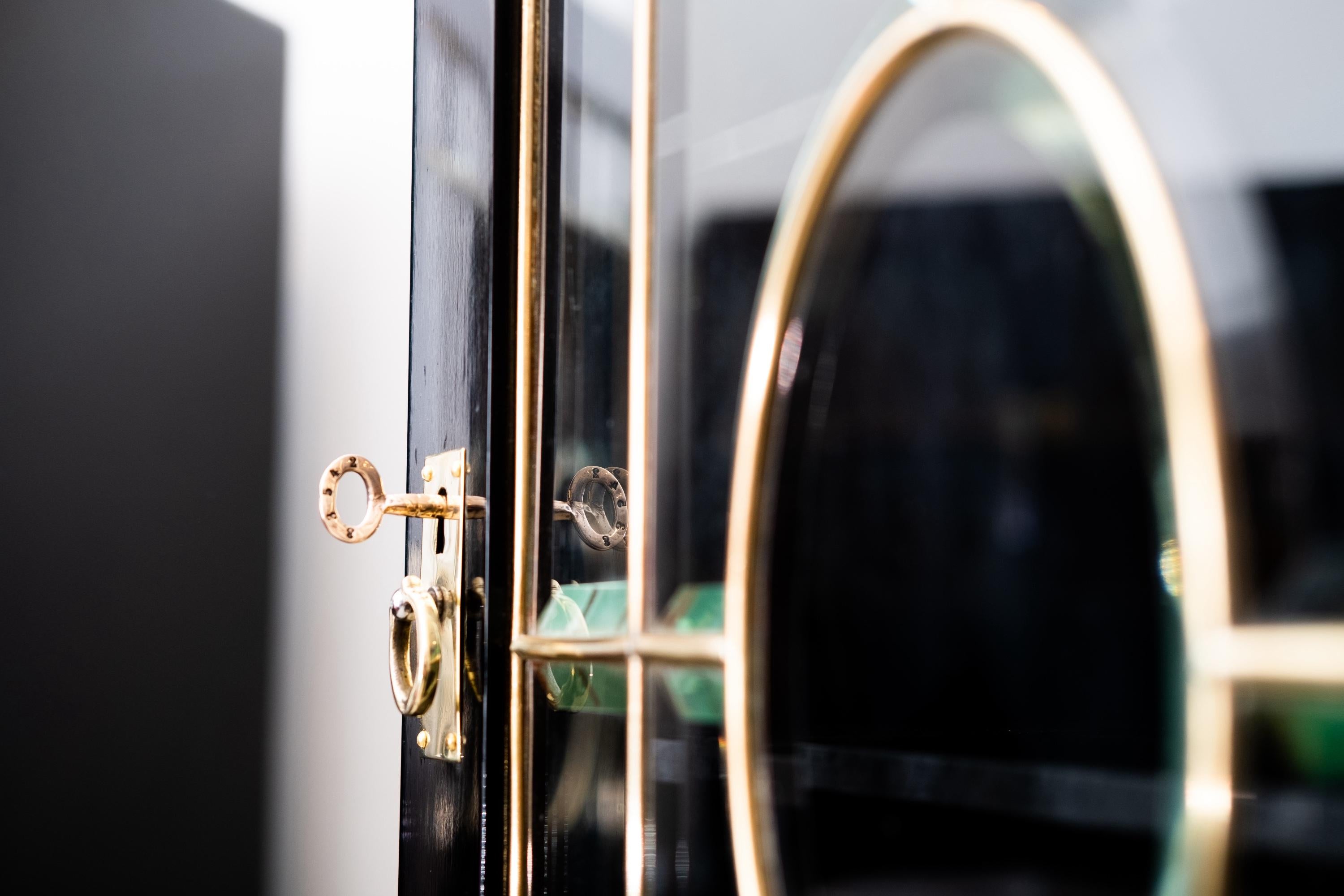 Brass 2 x original secessionist pillar cabinet by Sigmund Oppenheim (Vienna ca. 1910) For Sale