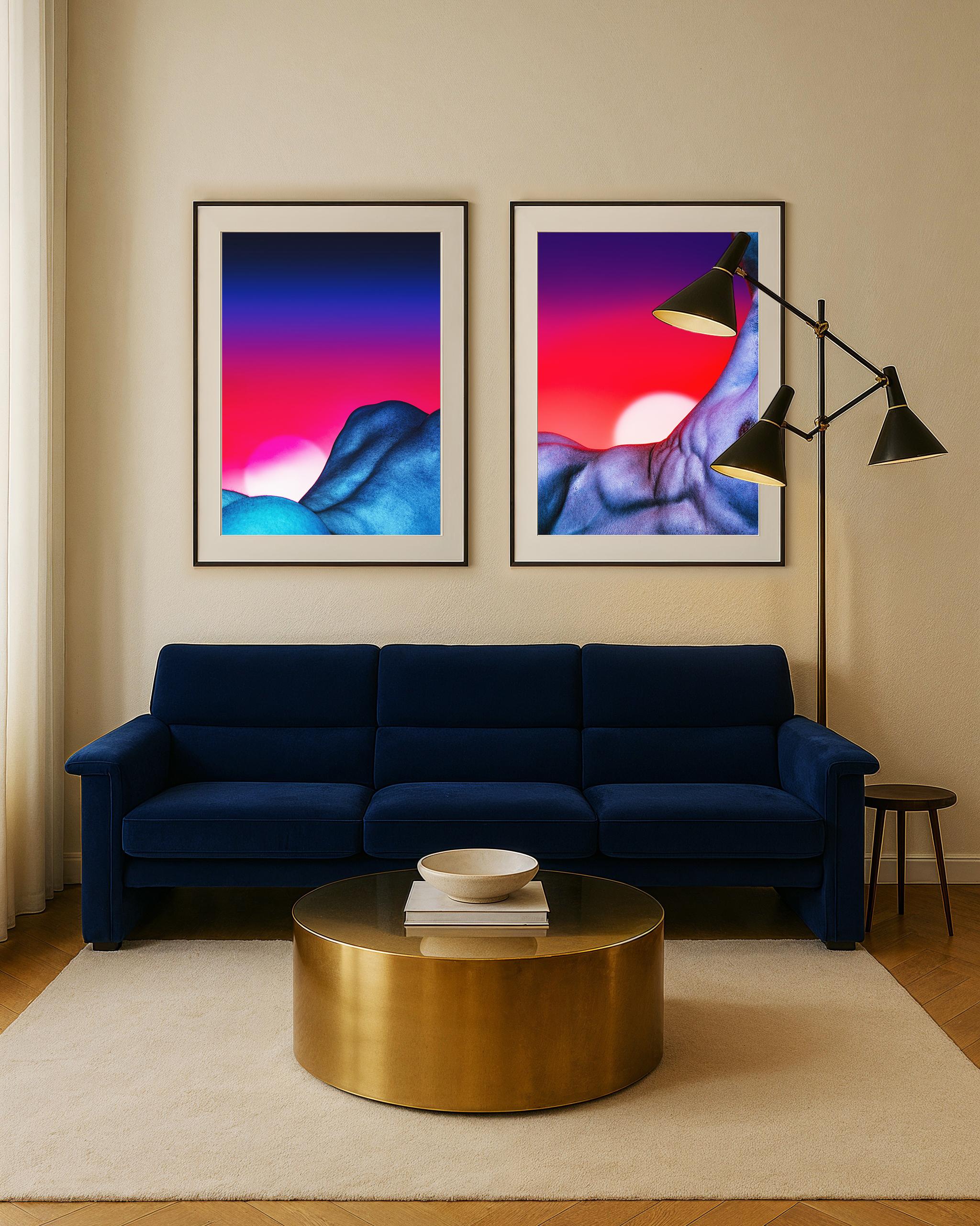 Fotodruck von George Cassapides, gedruckt auf Giclée-Archivierungspapier.

Dieses Werk ist Teil einer limitierten Serie der Künstlerin, die die Spannung zwischen Sinnlichkeit und Abstraktion durch lebhafte Farbverläufe, florale Symbolik und die