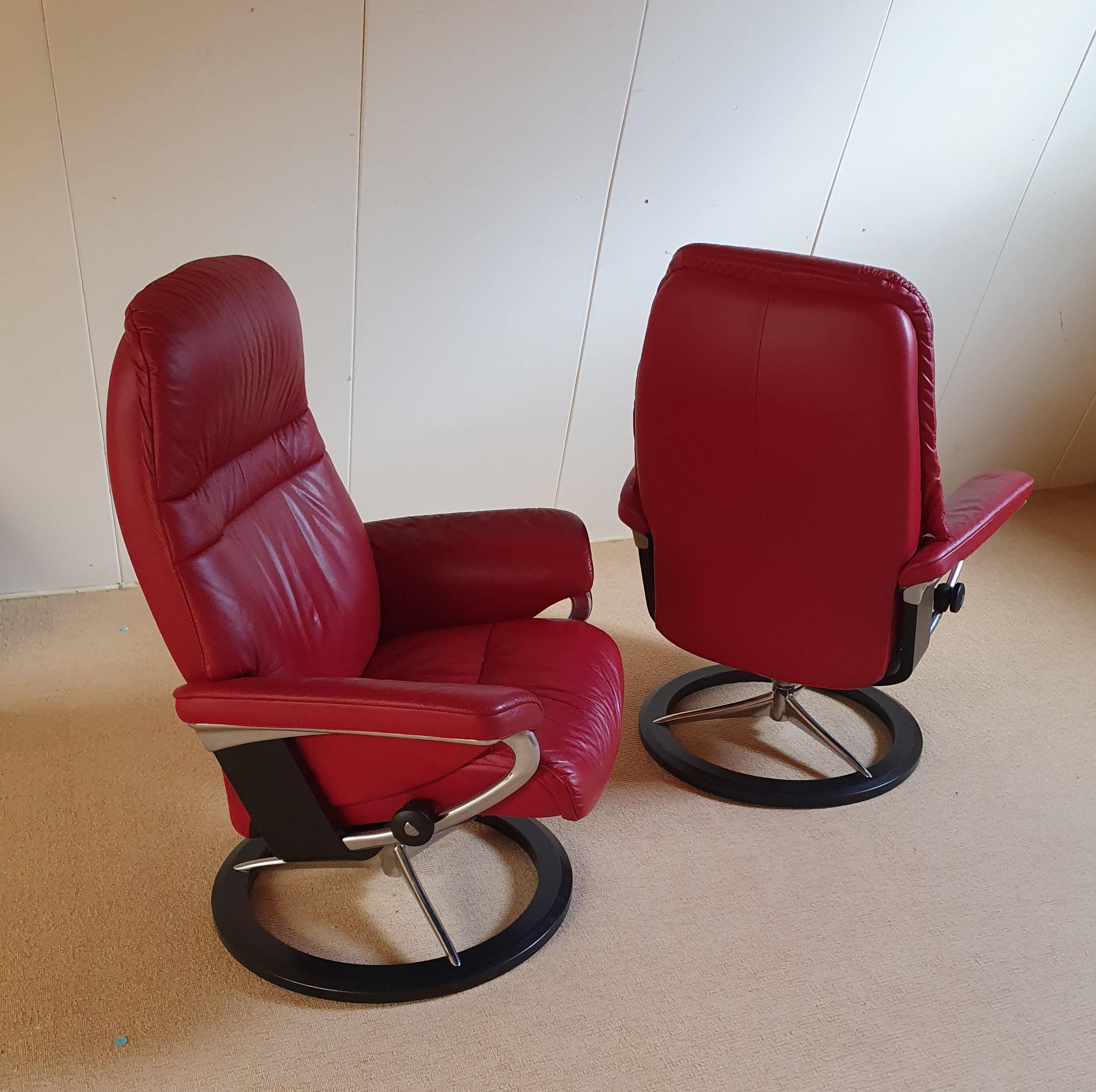 2 x Stressless Aura Recliner chairs with Signature in Cori leather Brick Red 6