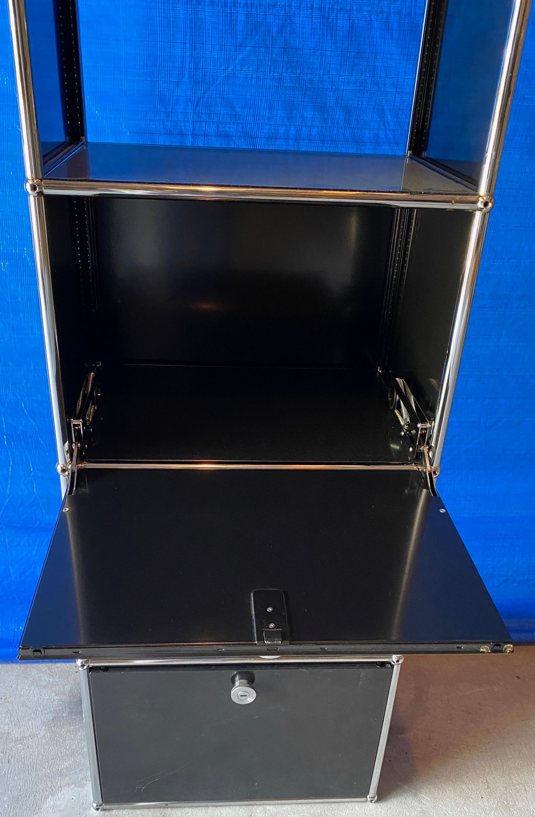 Black USM Haller Shelving Cabinet In Excellent Condition In Sheffield, MA