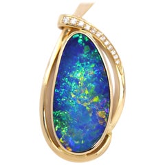 20 Carat Australian Opal Diamond Necklace 14k Yellow Gold