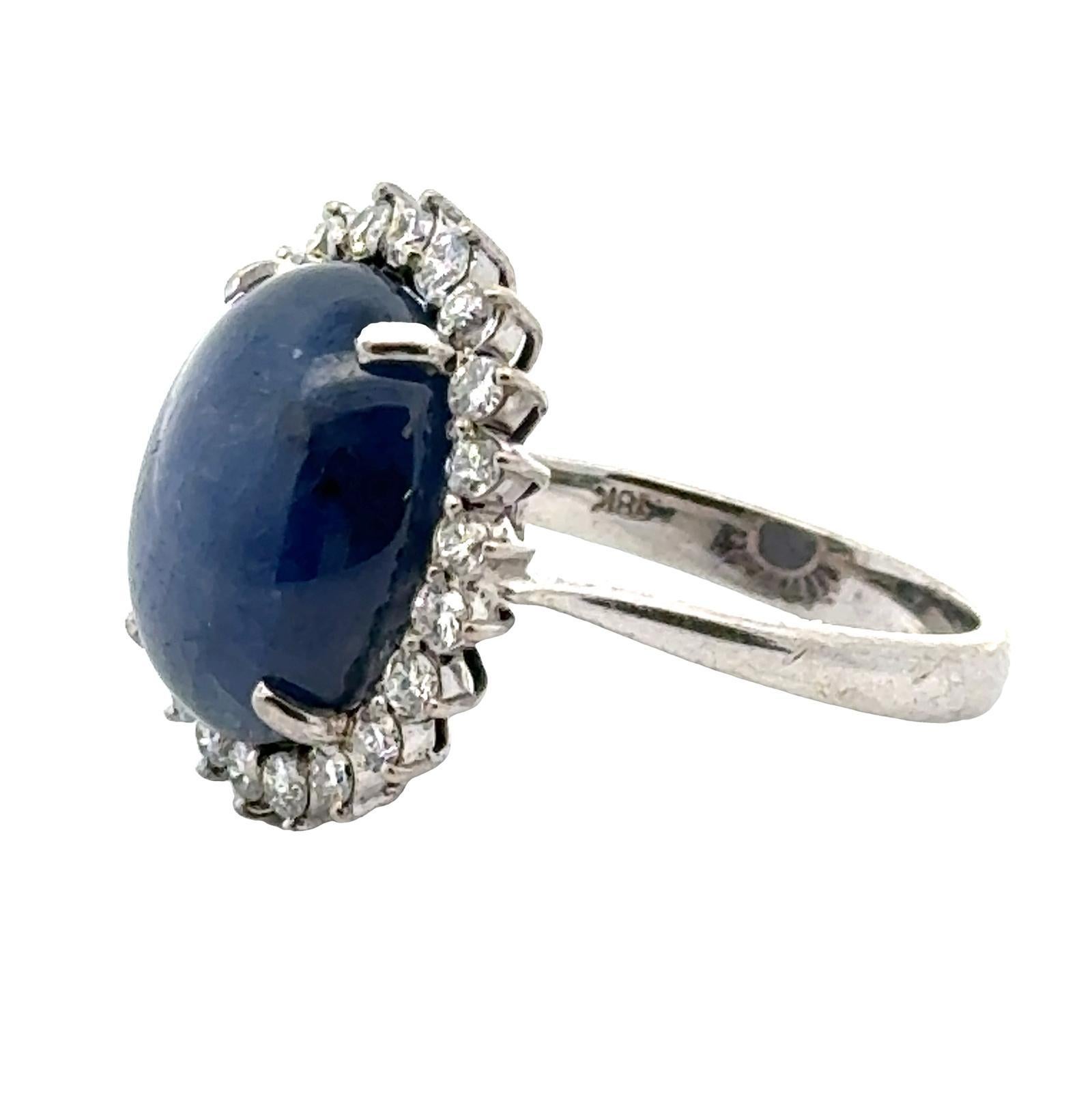 20 Carat Blue Cabochon Sapphire & Diamond 18 Karat White Gold Ring For Sale 1