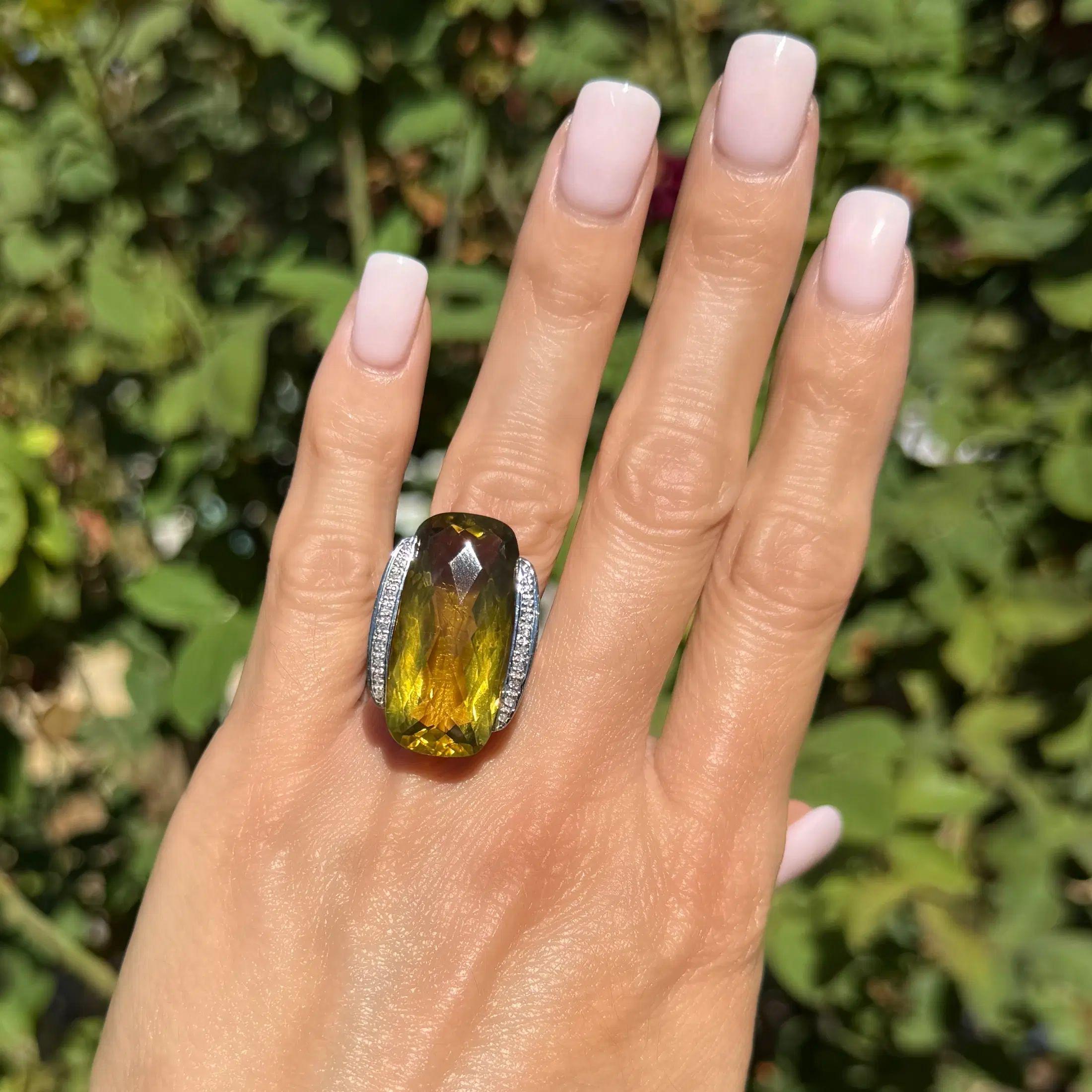 Modernista Anello da cocktail d'epoca con quarzo a scacchiera e diamanti da 20 carati in vendita