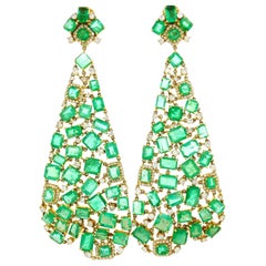 20 Carat Diamond Emerald Chandelier Earrings 18 Karat Yellow Gold