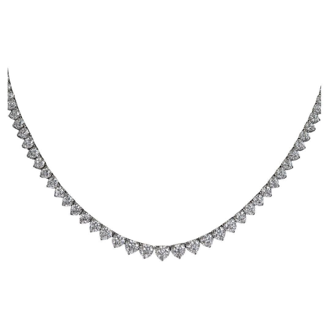 Collier de diamants de 20 carats  Fabriqué en or blanc 10K en vente