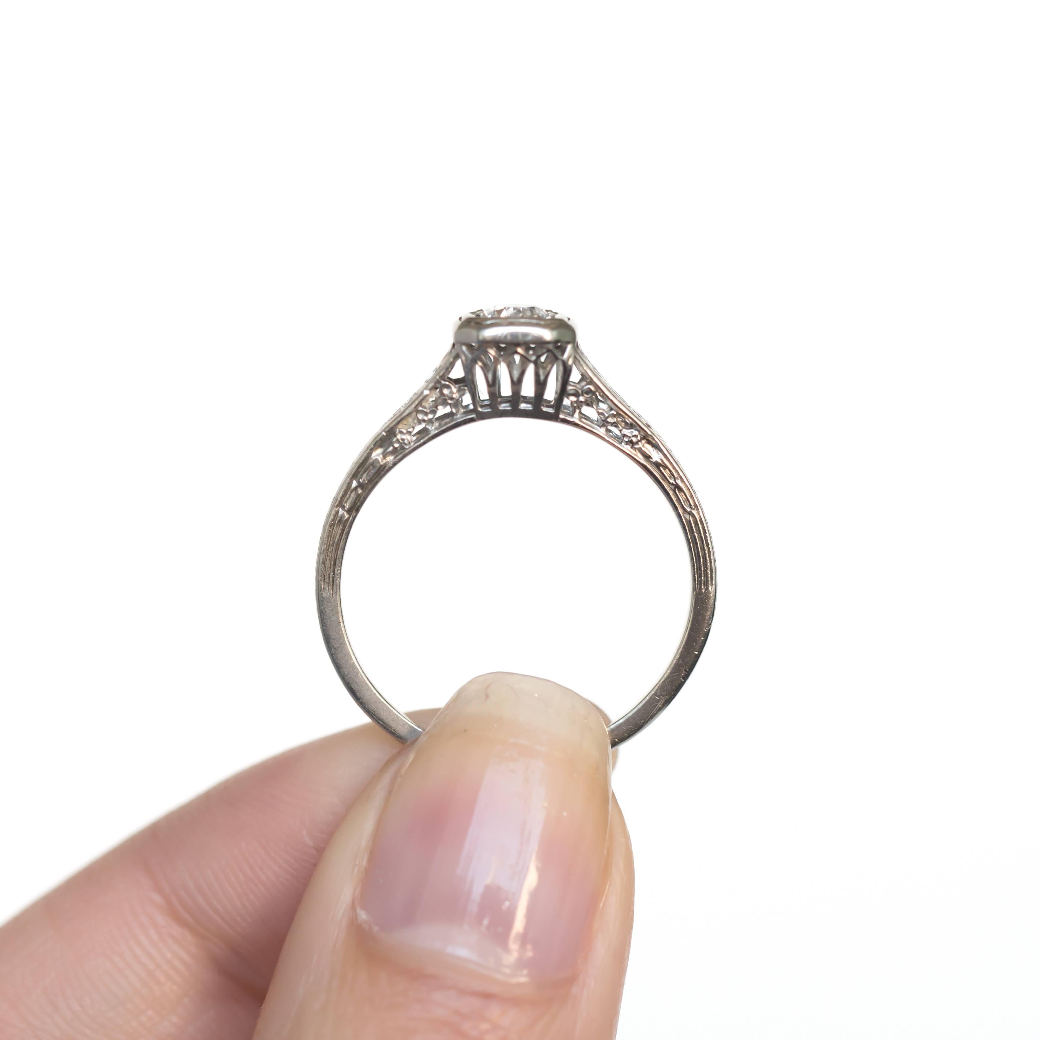 Women's or Men's .20 Carat Diamond Platinum Engagement Ring