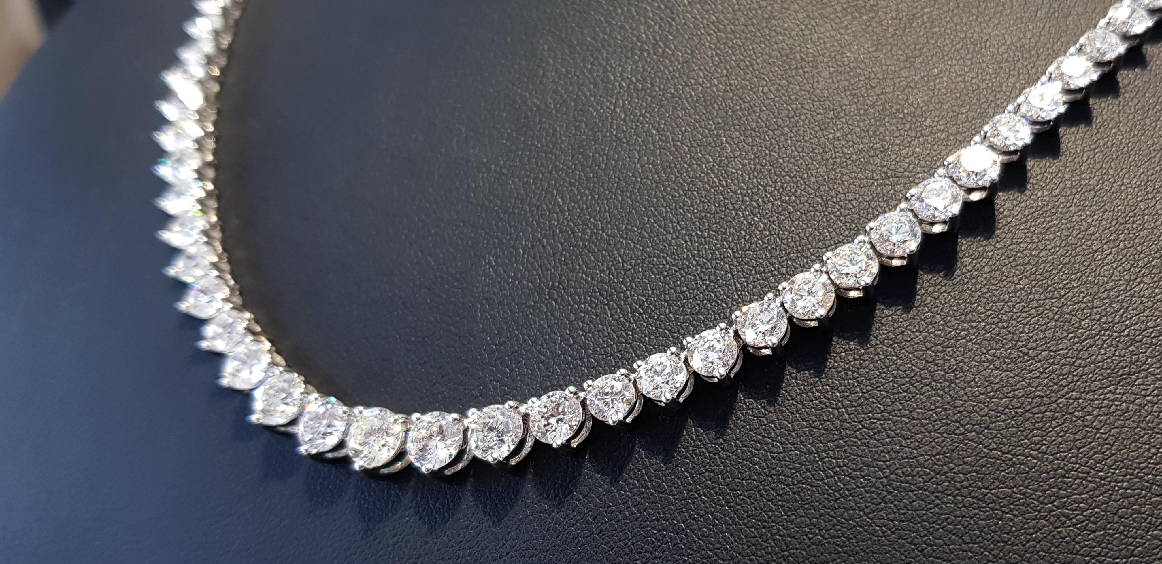 20 Carat Diamond Tresor Riviera Three Claws 18Kt White Gold Tennis Line Necklace For Sale 4