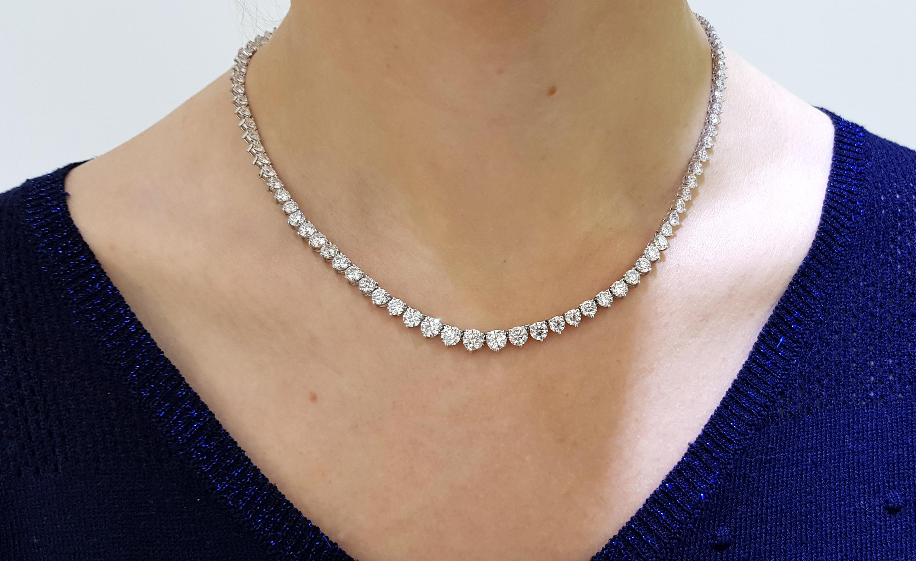 20 Carat Diamond Tresor Riviera Three Claws 18Kt White Gold Tennis Line Necklace In New Condition For Sale In London, GB