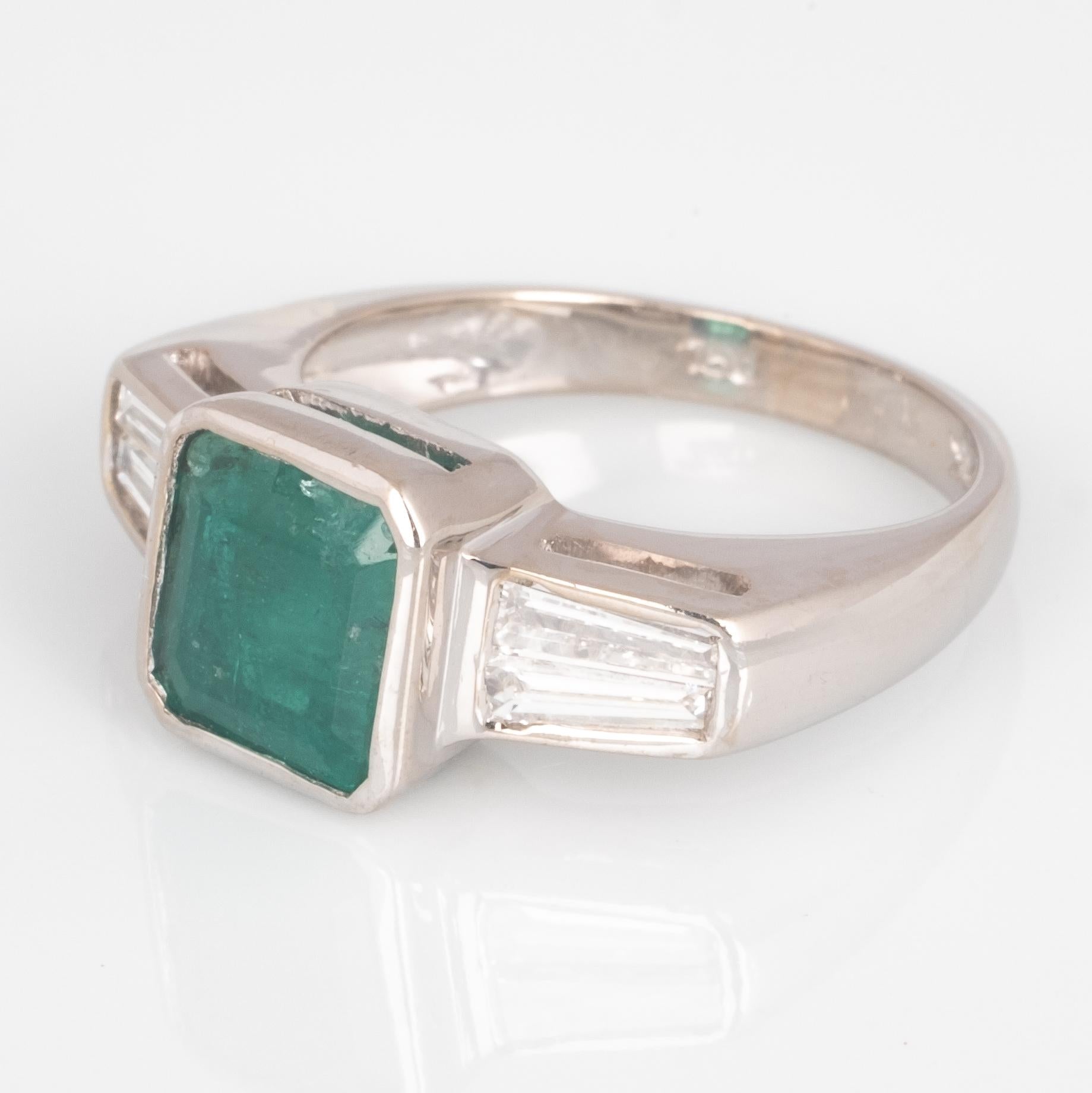 Emerald Cut 2.0 Carat Emerald and Diamond Baguette Art Deco Ring For Sale