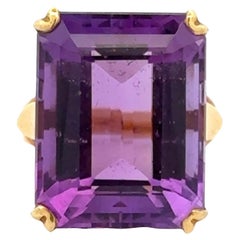 Retro 20 Carat Emerald cut Amethyst Gemstone 18 Karat Yellow Gold Cocktail Ring