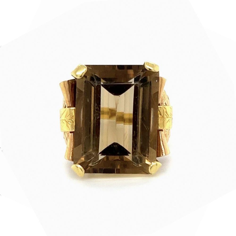 20 Carat Emerald Cut Smoky Quartz Gold Vintage Retro Cocktail Ring Estate Fine In Excellent Condition For Sale In Montreal, QC
