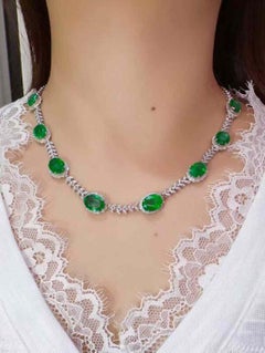20 Carat Emerald Diamond Necklace 1.70 Carat Diamonds 18K Gold