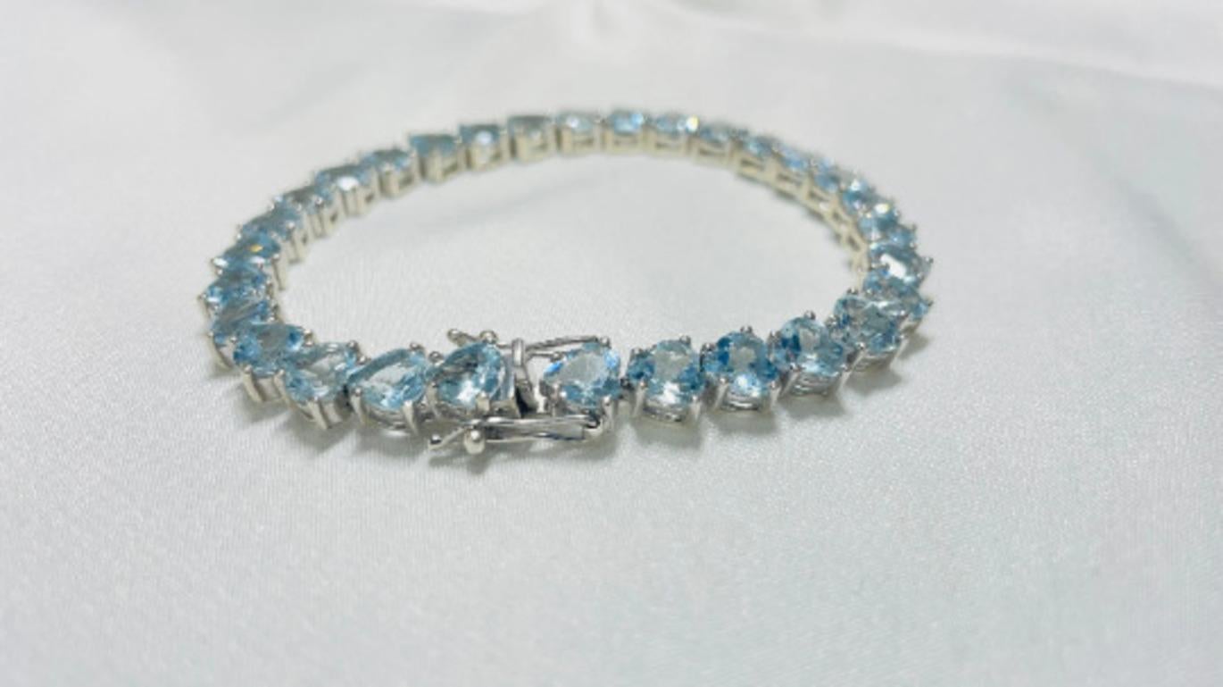 Modern 20 Carat Heart Cut Aquamarine Tennis Bracelet for Mother Day Gift in 925 Silver For Sale