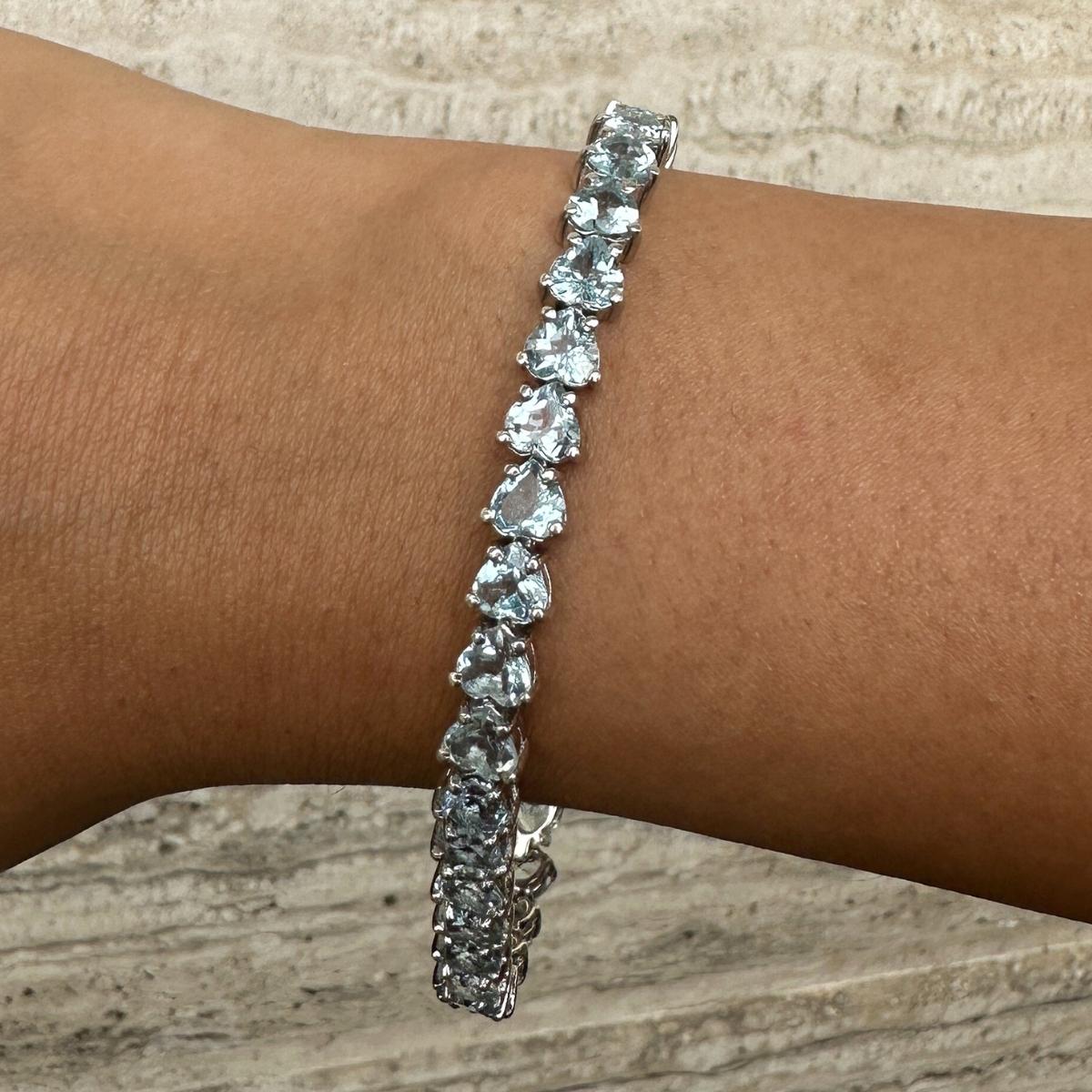 20 Carat Heart Cut Aquamarine Tennis Bracelet for Mother Day Gift in 925 Silver In New Condition For Sale In New York, NY