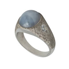 20 Carat Light Blue Untreated Star Sapphire Ring with Diamonds in White Gold