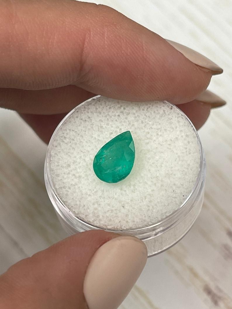 De las mujeres Esmeralda colombiana verde mediana de 2,0 quilates - Lágrima talla pera Piedra de nacimiento de mayo en venta