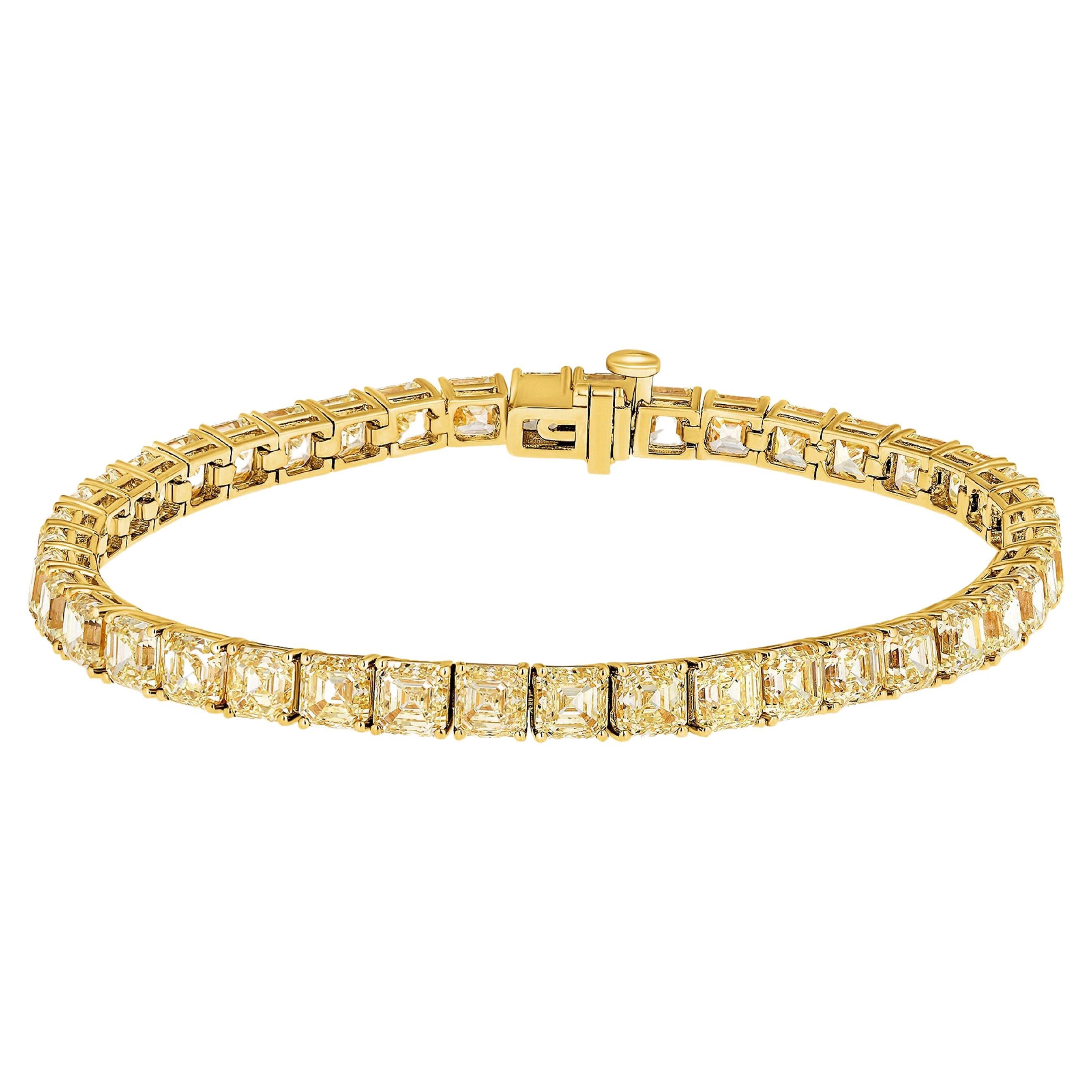 Bracelet tennis en or jaune 18 carats et diamants naturels taille Asscher de 20 carats.