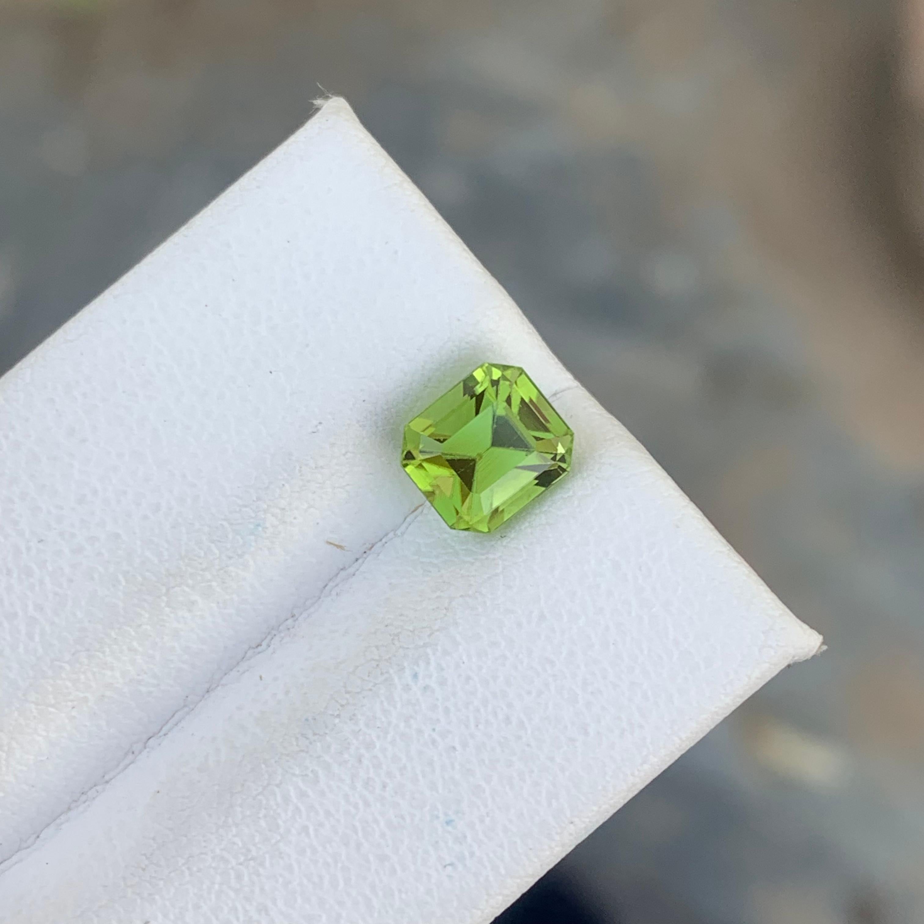 Baroque 2.0 Carat Natural Loose Apple Green Peridot Gemstone For Ring Jewelry Making For Sale