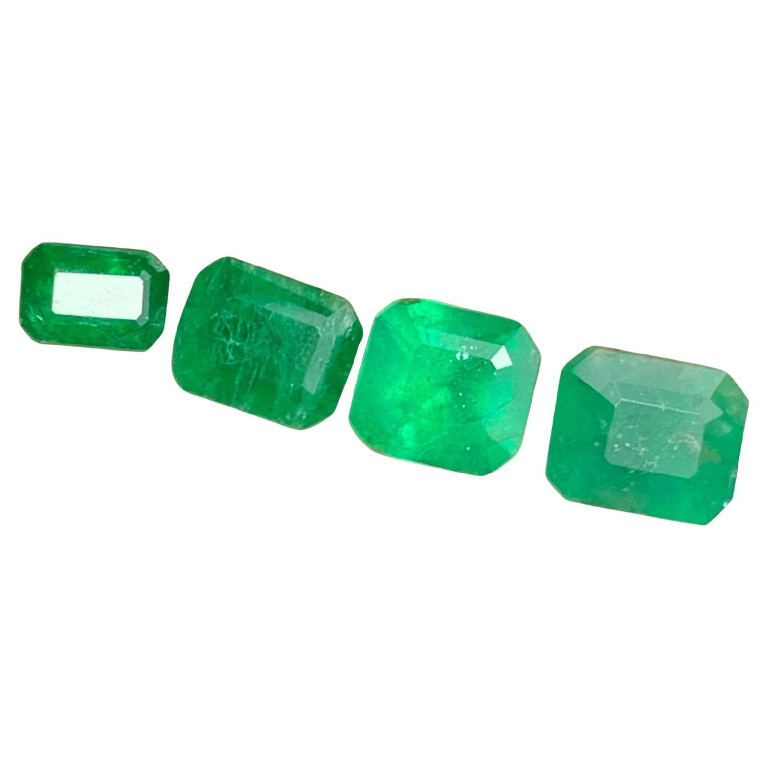 2.0 Carat Natural Loose Emerald Set For Jewellery Making  For Sale