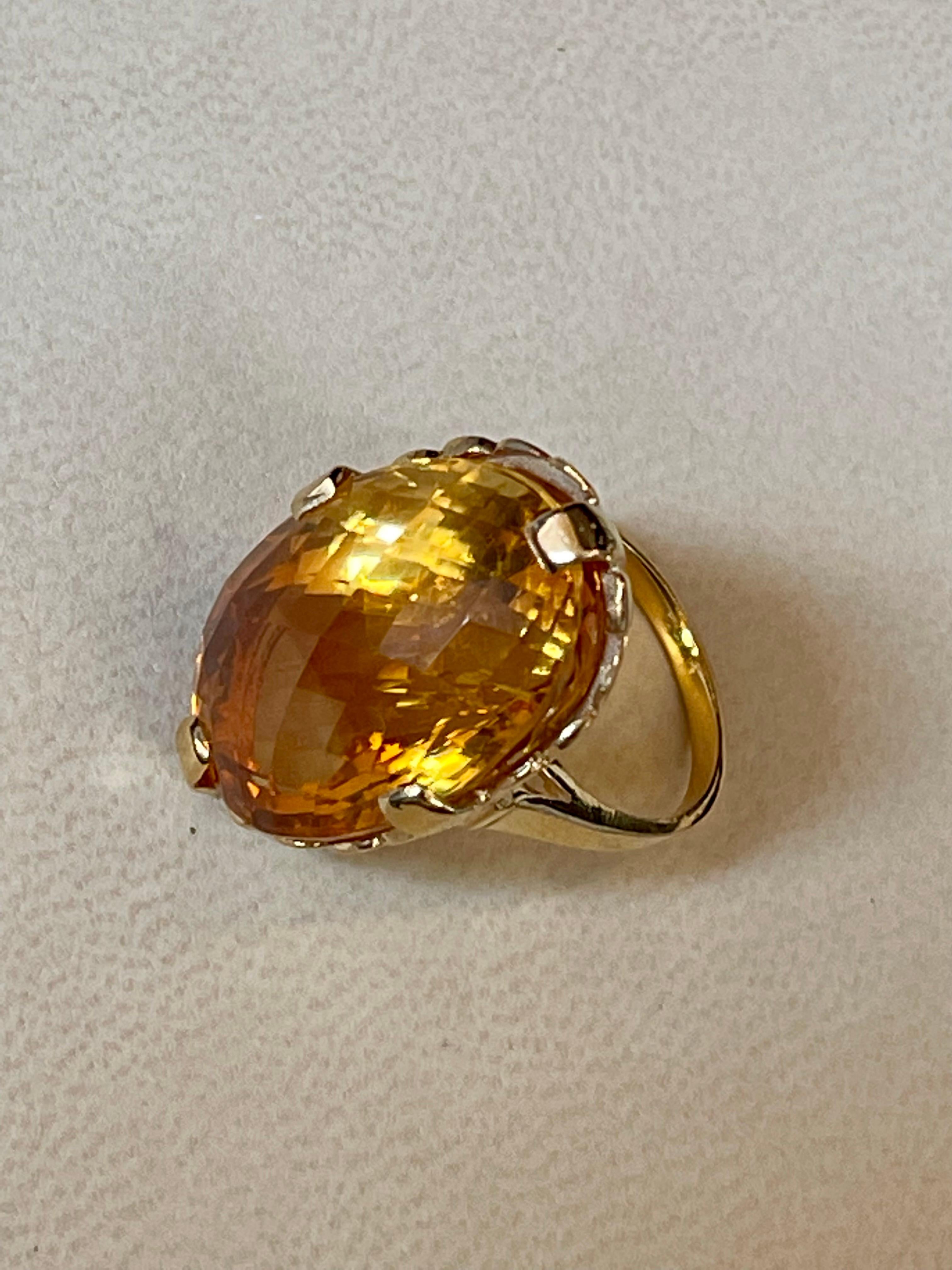 20 Carat Natural Oval Citrine Cocktail Ring in 14 Karat Yellow Gold, Estate For Sale 3