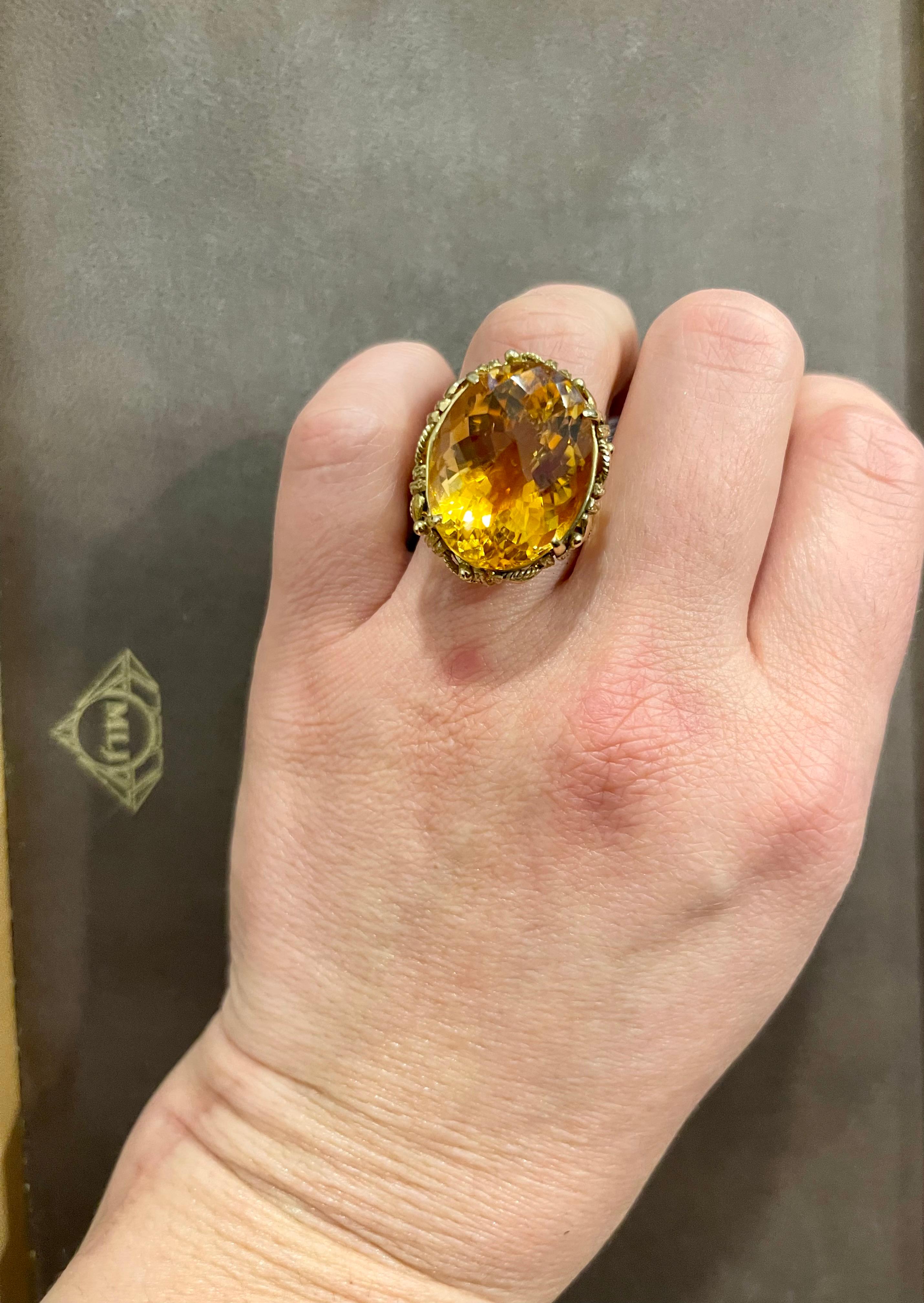 20 Carat Natural Oval Citrine Cocktail Ring in 14 Karat Yellow Gold, Estate For Sale 7