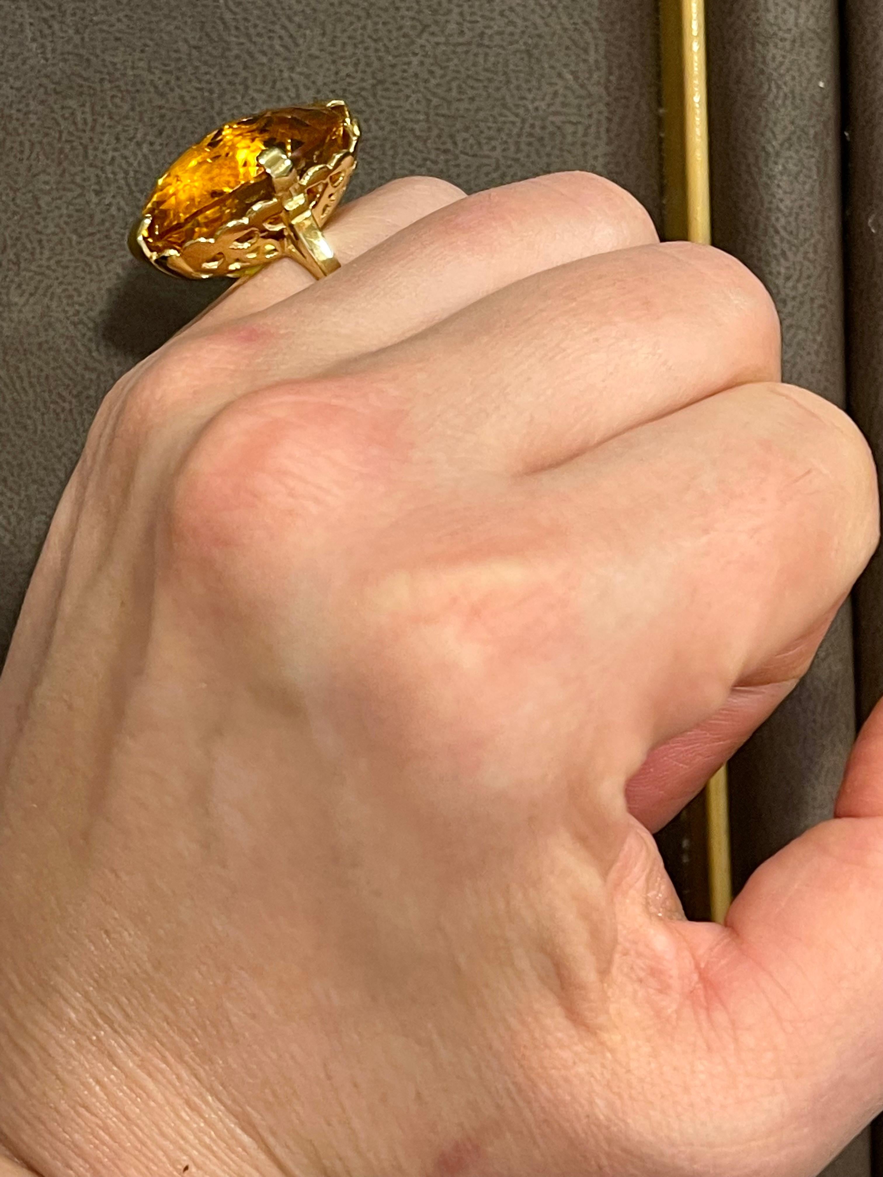 20 Carat Natural Oval Citrine Cocktail Ring in 14 Karat Yellow Gold, Estate For Sale 10