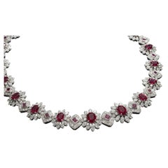 20 Karat natürlicher Rubin und Diamant-Halskette aus 18K Weißgold