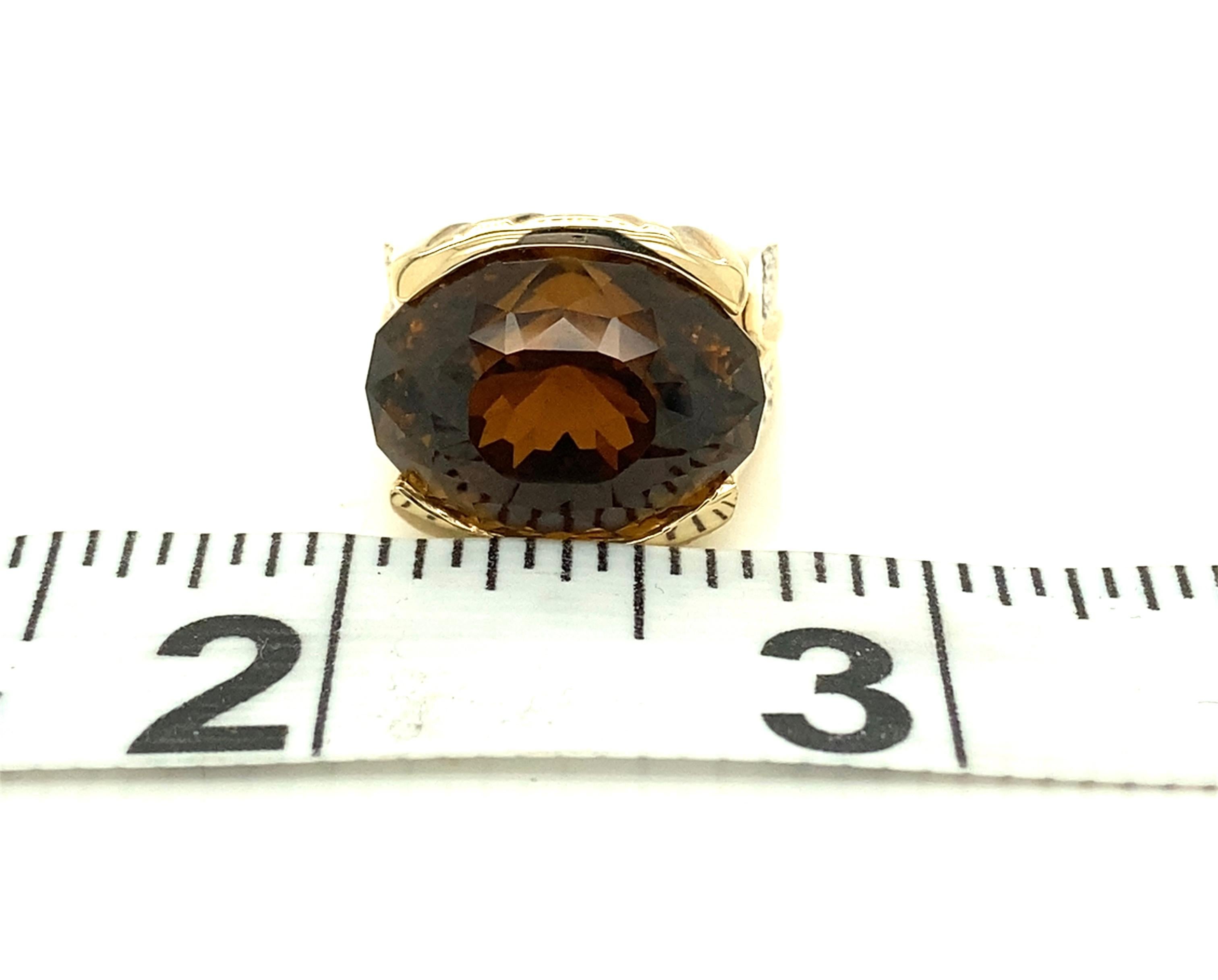 20 Carat Oval Cut Dravite Tourmaline and 14K Yellow Gold 1990s Cocktail Ring en vente 1