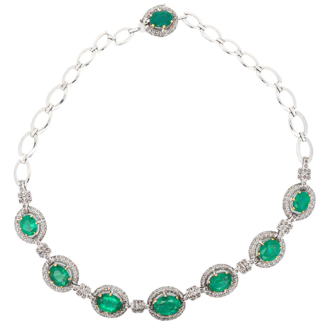 20 Karat Ovalschliff Smaragd & Rosenschliff Diamant Statement 18k Halskette (Moderne) im Angebot