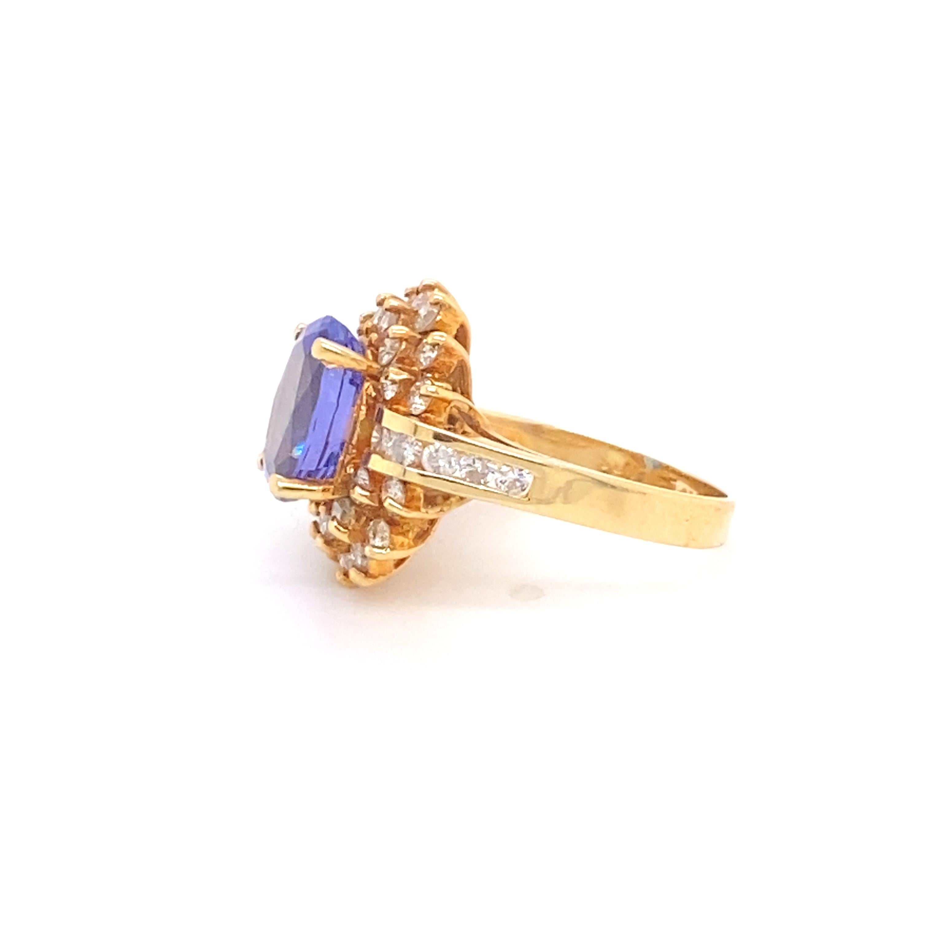 Oval Cut 2.0 Carat Oval Sapphire and 0.50 Carat Diamond Ring in 14 Karat Gold For Sale