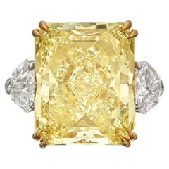 20 Carat Radiant Statement Fancy Yellow  Rare Fancy-Color Splendour Diamond Ring
