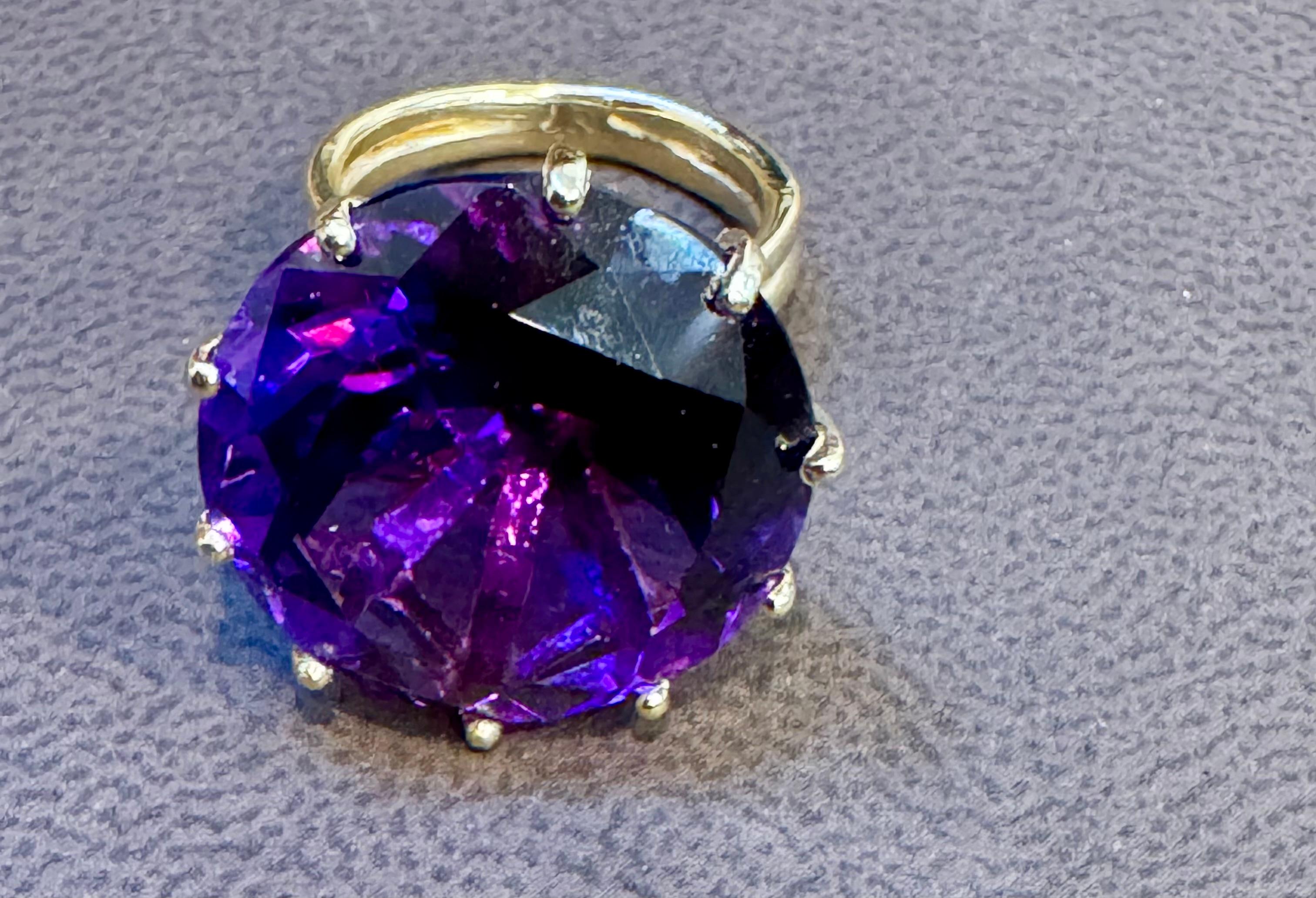 Amatista redonda de 20 quilates  Anillo de Cóctel en Oro Amarillo de 14 Kilates, 10,6 Gm, Talla 5 en venta 6