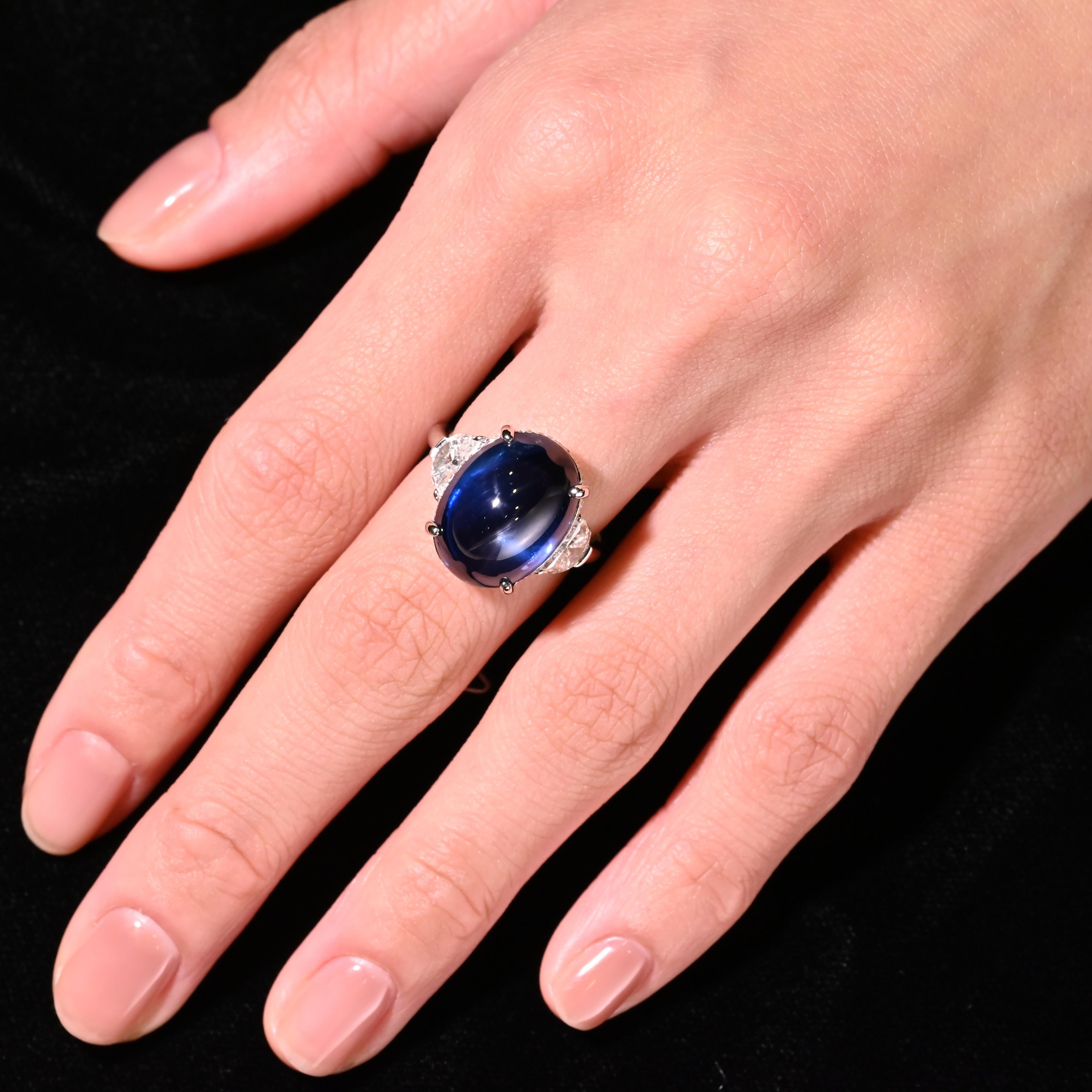 Anello con zaffiro di Birmania e diamante da 20 carati blu reale senza calore in vendita 3