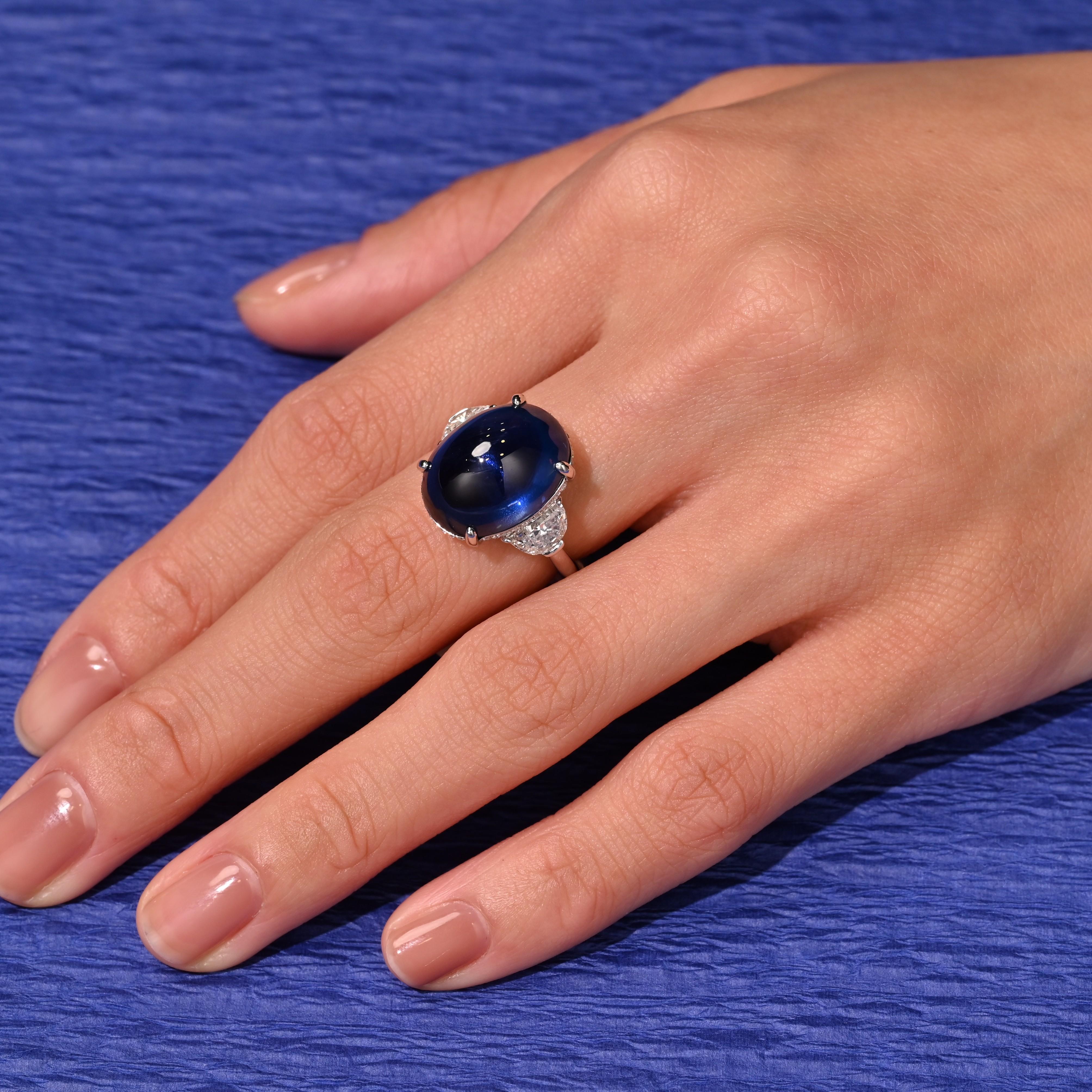 Anello con zaffiro di Birmania e diamante da 20 carati blu reale senza calore in vendita 4