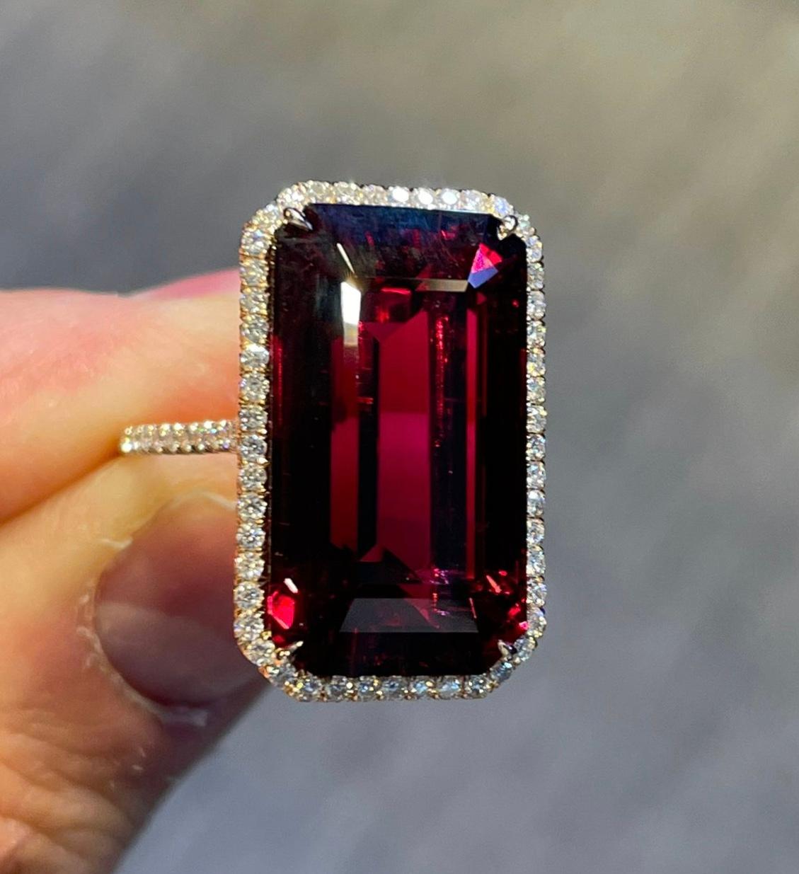 20 Carat Rubellite Tourmaline and Diamond Cocktail Ring For Sale 1