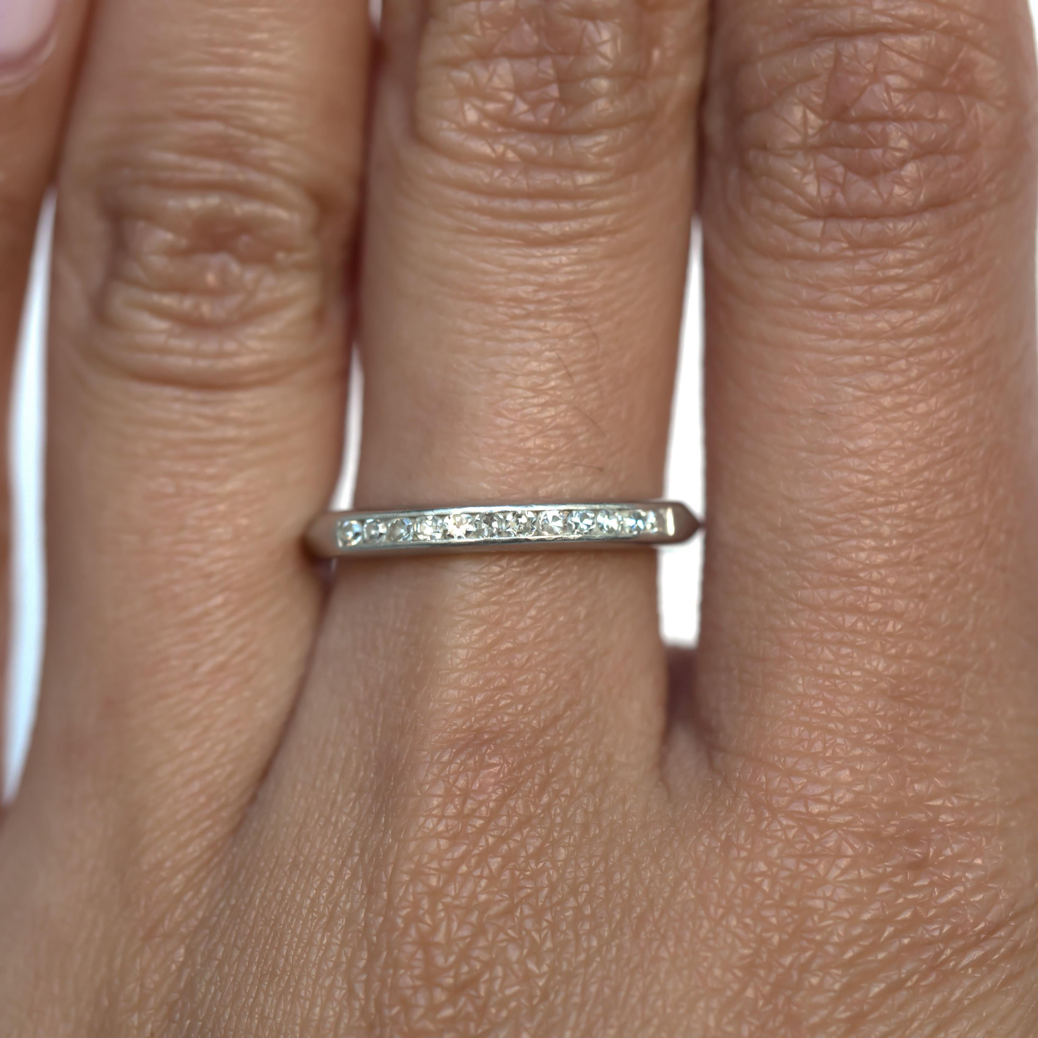 Women's or Men's .20 Carat Total Weight Diamond Platinum Wedding Band For Sale