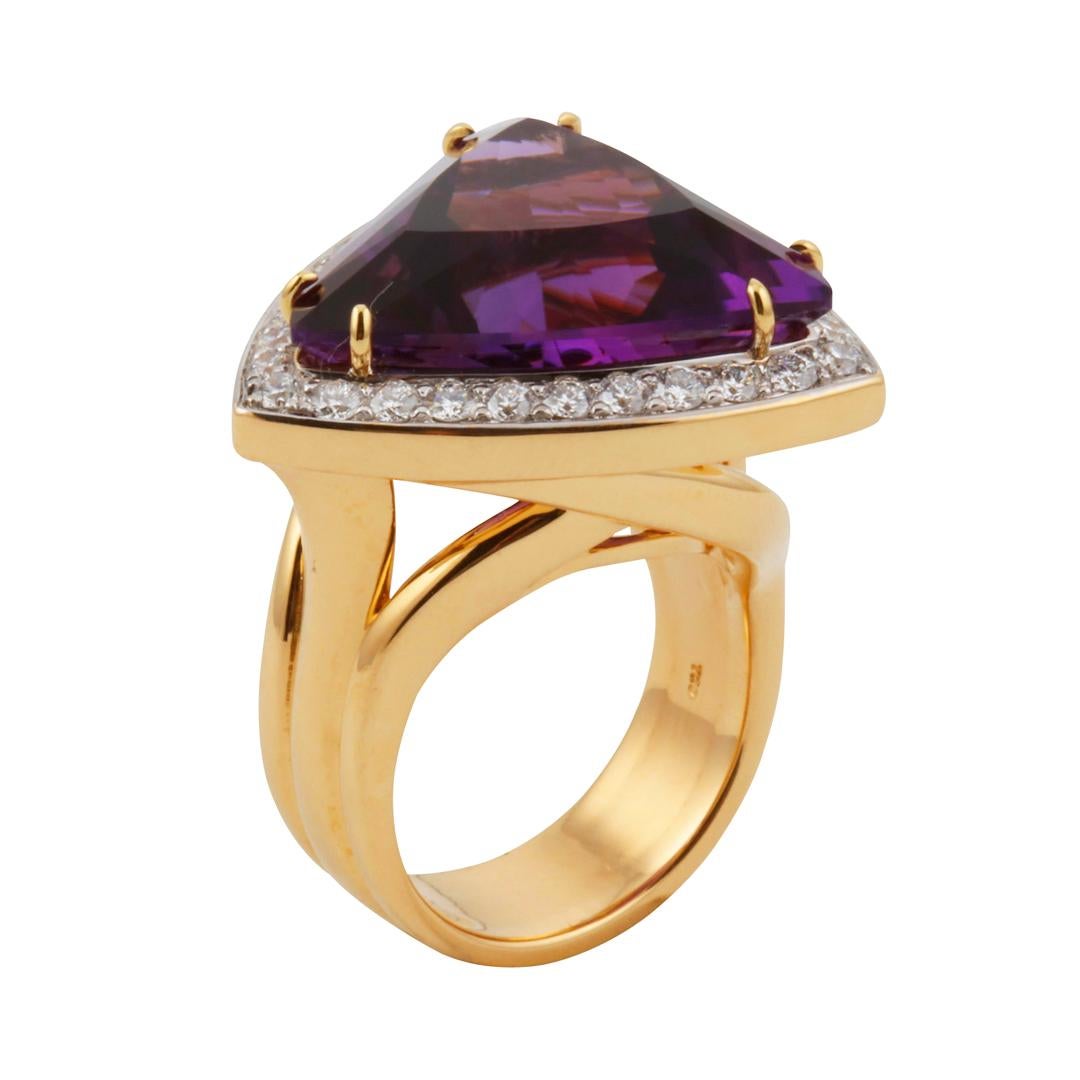 20 Carat Trilliant Cut Amethyst and Diamond Ring by John Landrum Bryant In New Condition For Sale In New York, NY