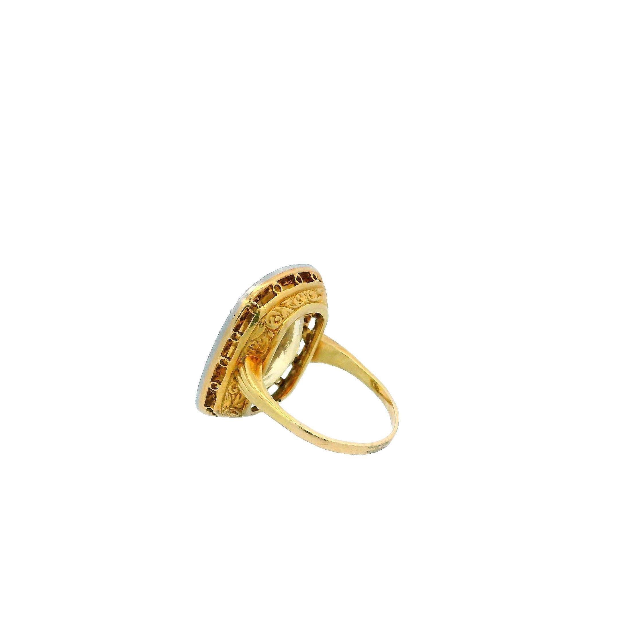Bague en or rose et platine 18 carats avec saphir jaune et diamants Bon état - En vente à Great Neck Plaza, NY