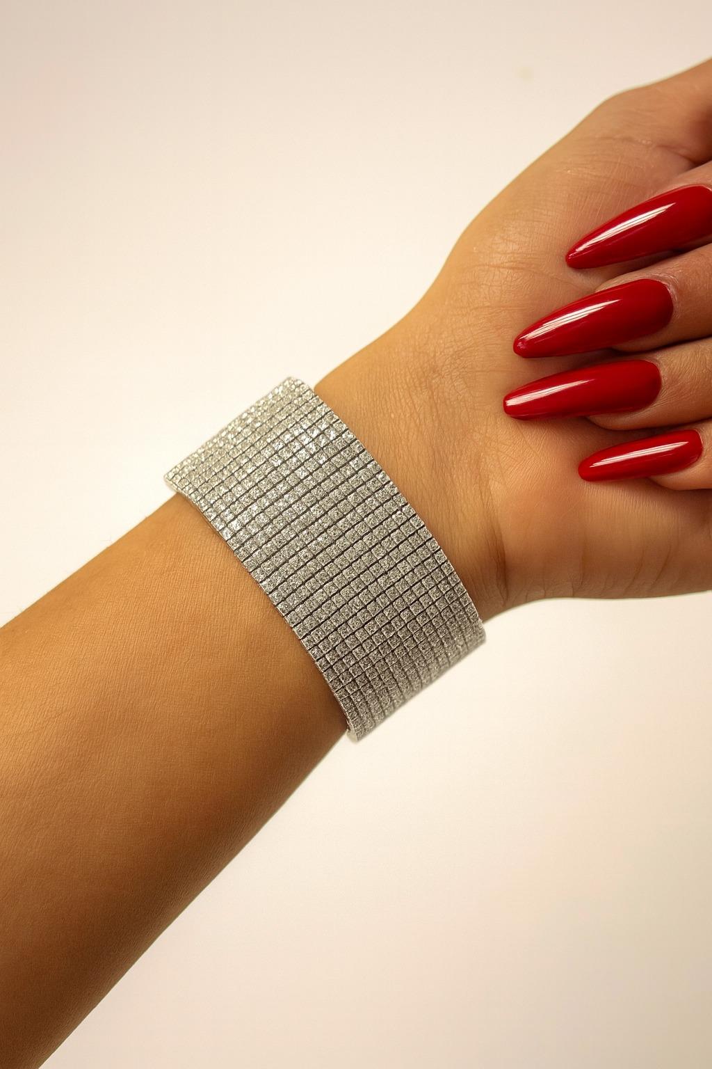 Pulsera de diamantes de oro blanco de 18 quilates de 20 quilates en Excelente estado para la venta en Chicago, IL