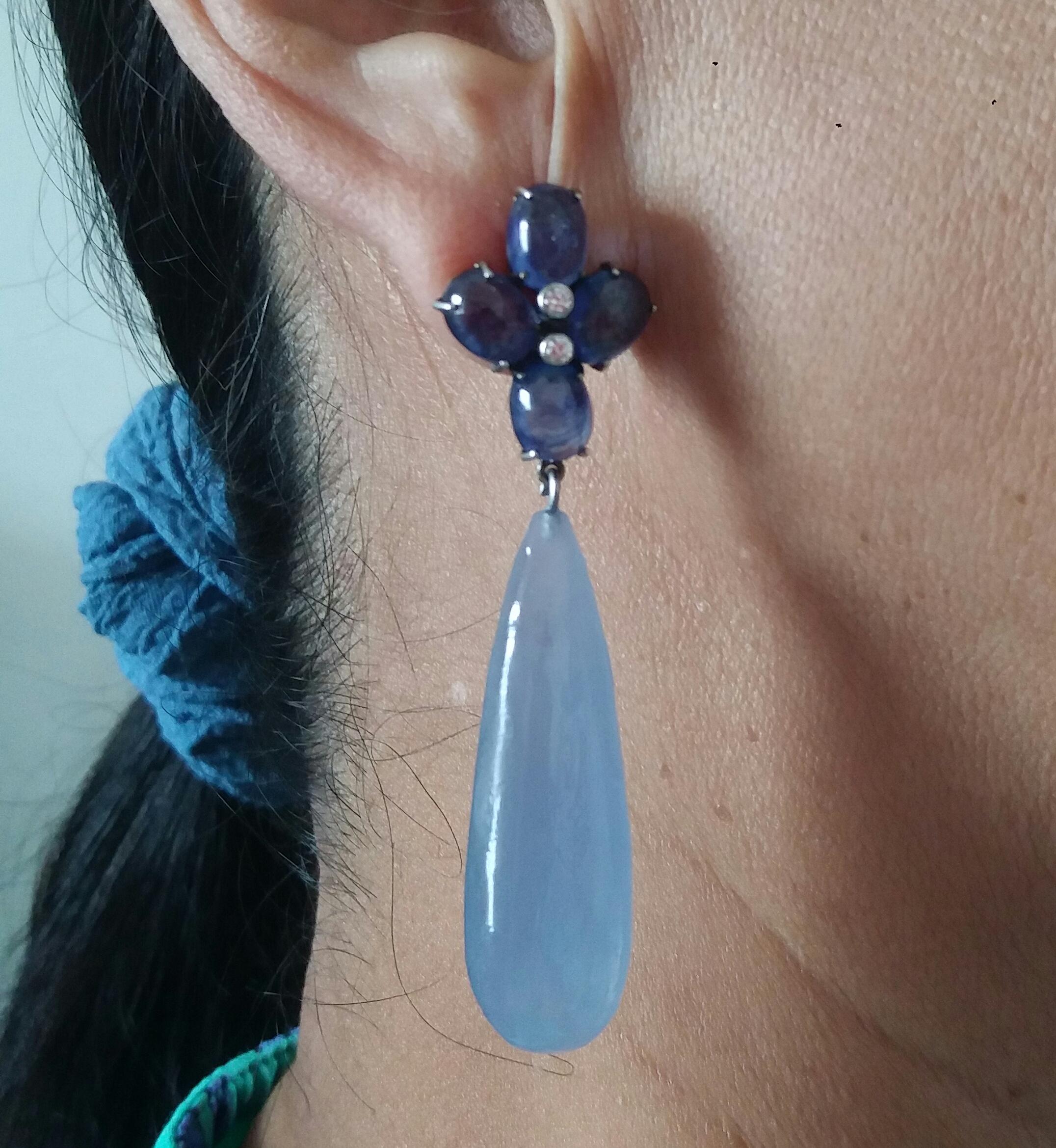 20 Carats Blue Sapphire Cabs Gold Diamonds Pear Shape Chalcedony Drops Earrings in vendita 7