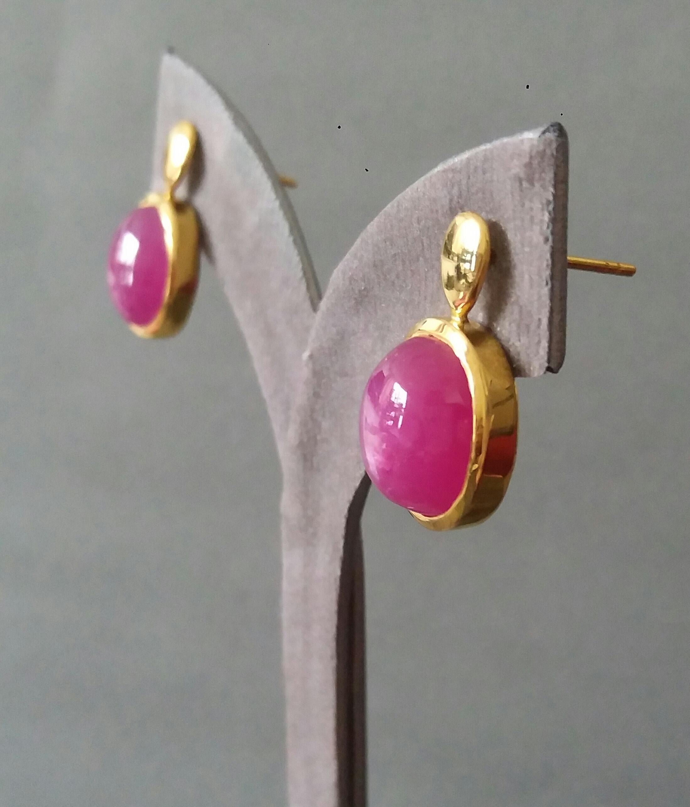 20 Carats Natural Ruby Oval Cabochons 14 Kt Gold Bezel Stud Earrings For Sale 6