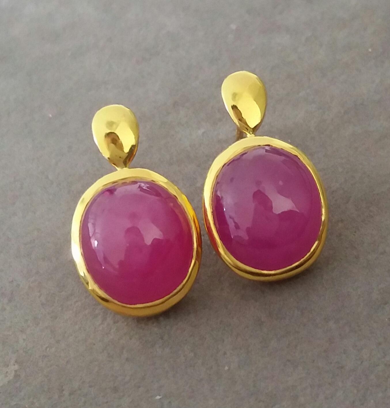 Women's 20 Carats Natural Ruby Oval Cabochons 14 Kt Gold Bezel Stud Earrings For Sale