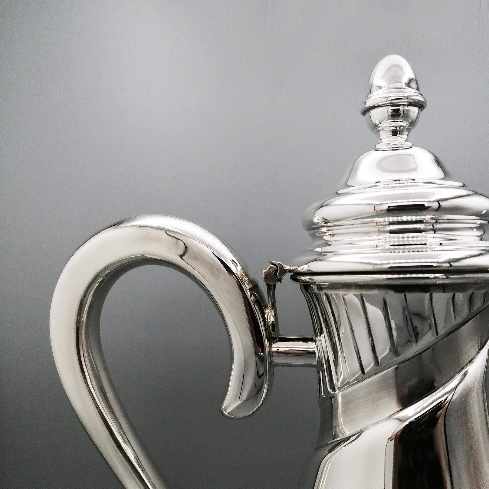 20th Centiry Italian Solid Silver Chocolate/Coffepot For Sale 1