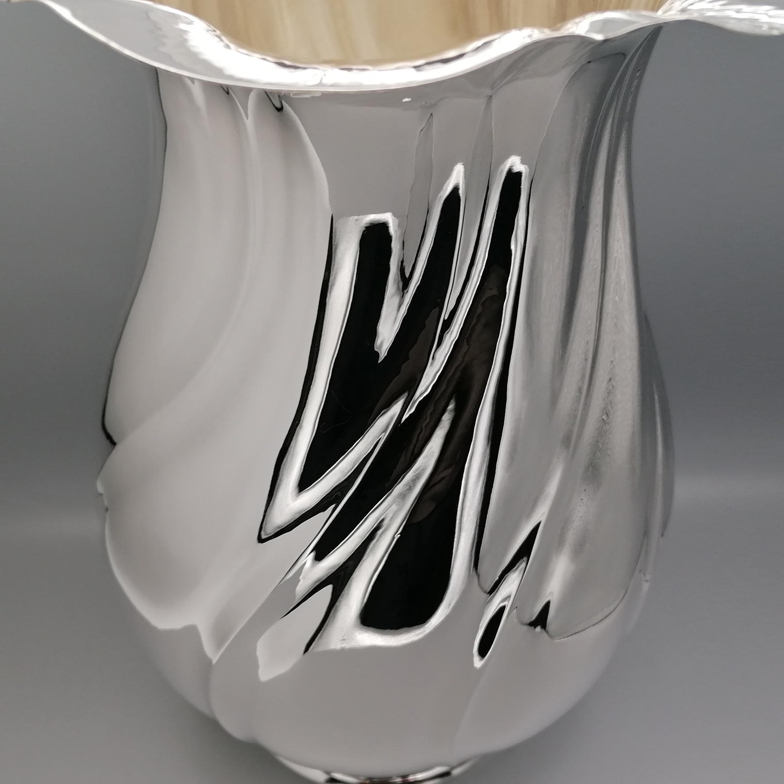 Hand-Crafted 20° Century Italia Solid Silver Vase For Sale