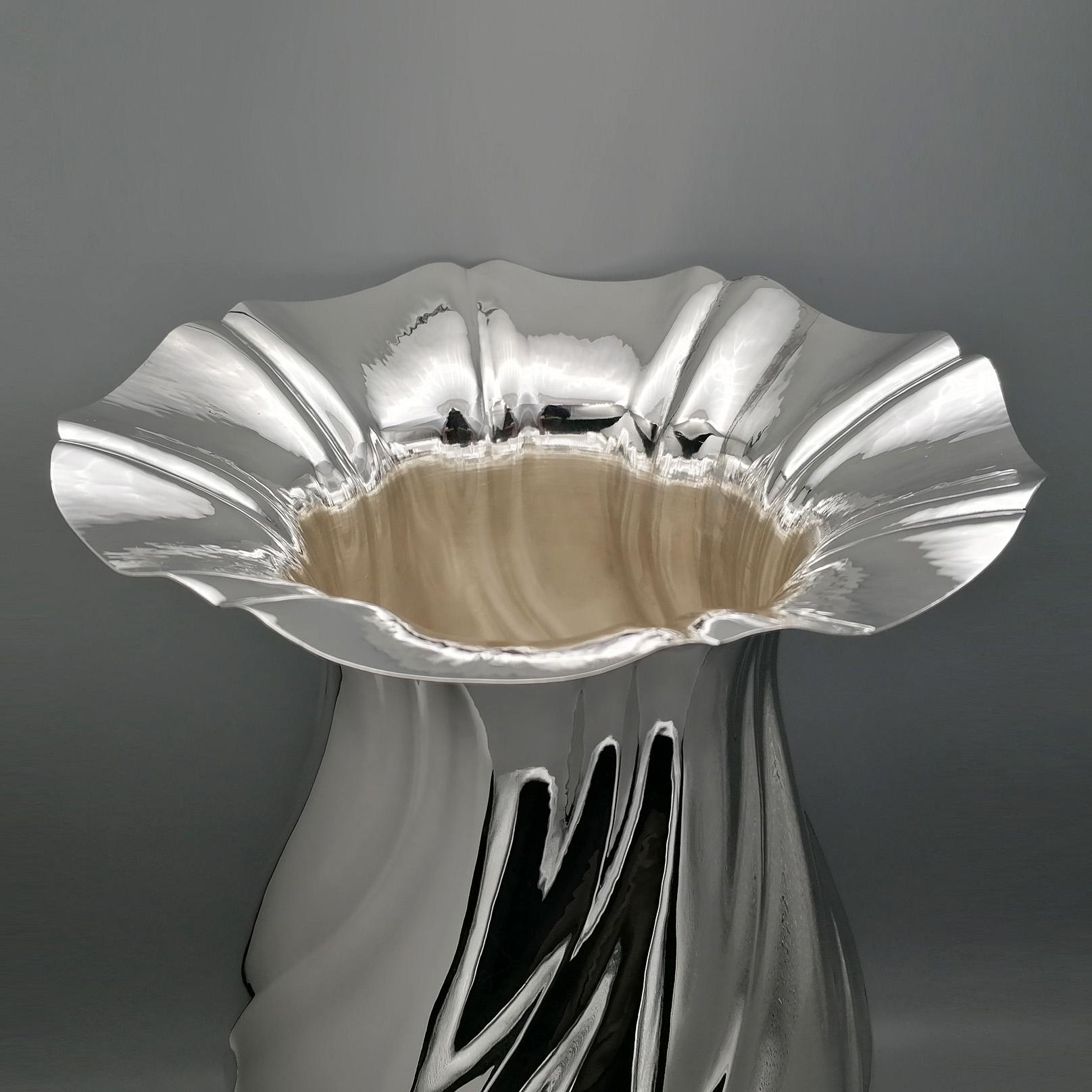Late 20th Century 20° Century Italia Solid Silver Vase For Sale