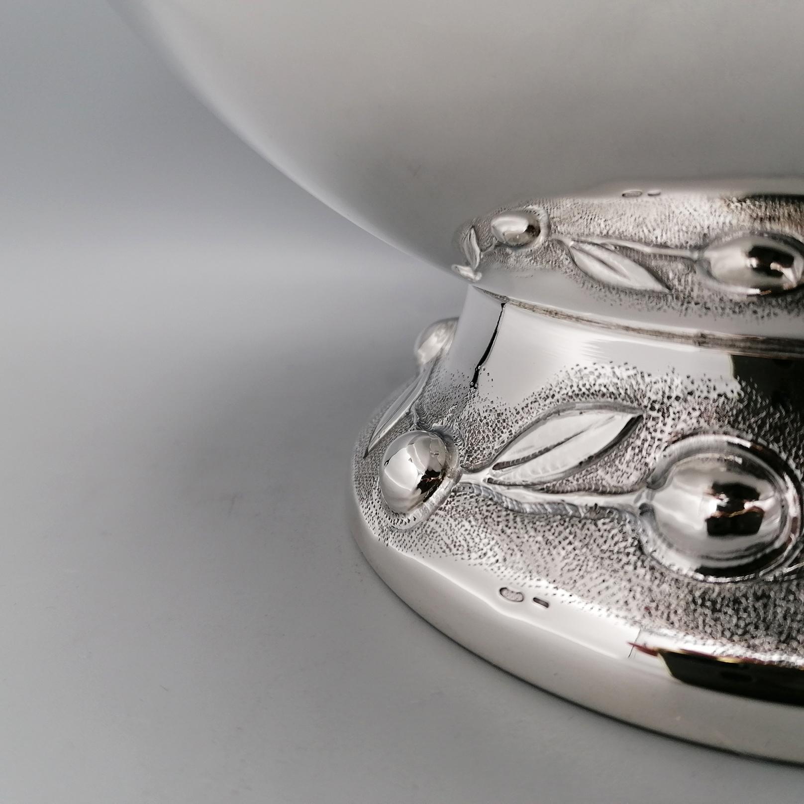 20° Century Italian Solid Silver Bowl Centerpiece  4